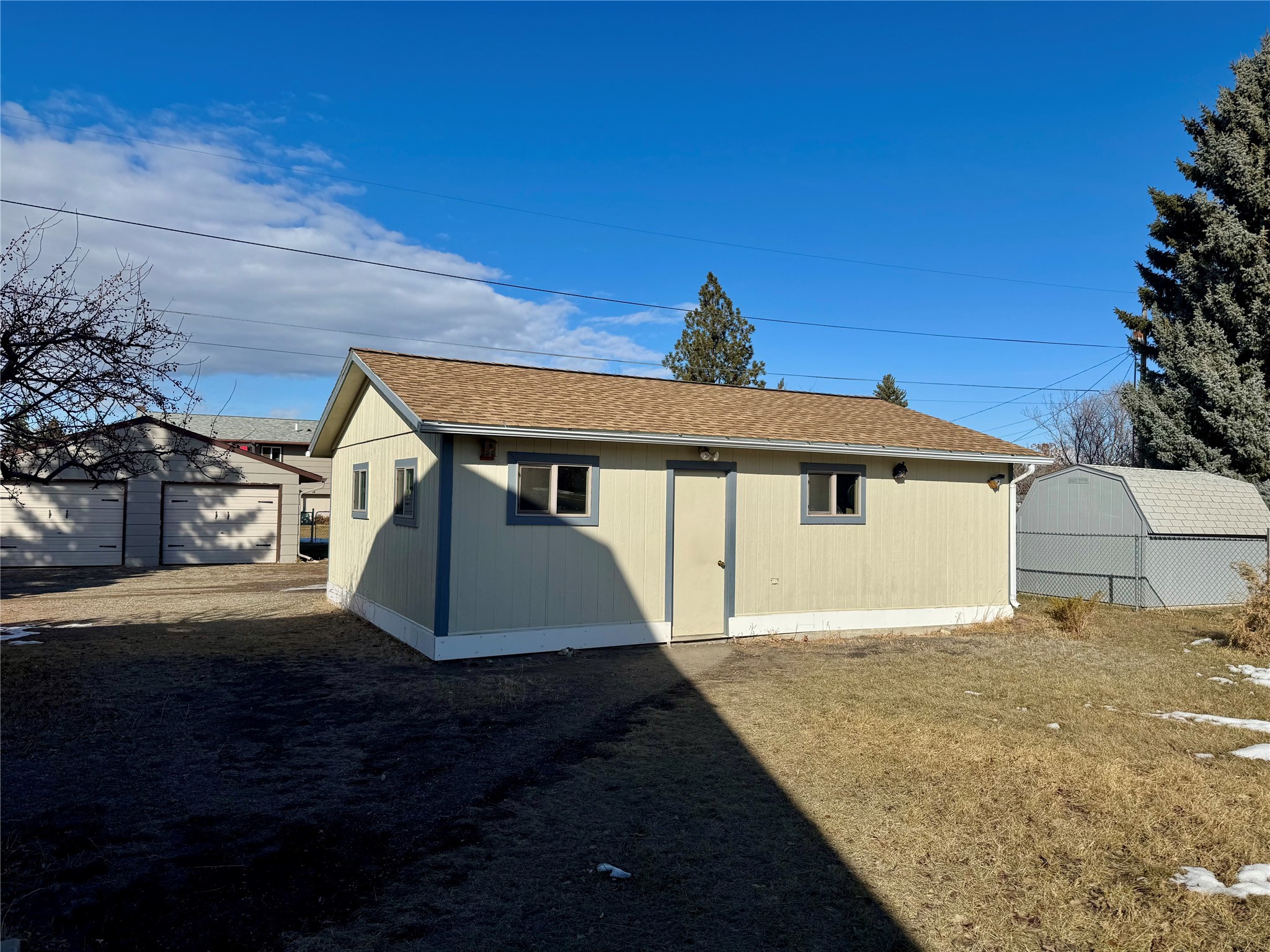 504 E Riggs Street Property Photo 26