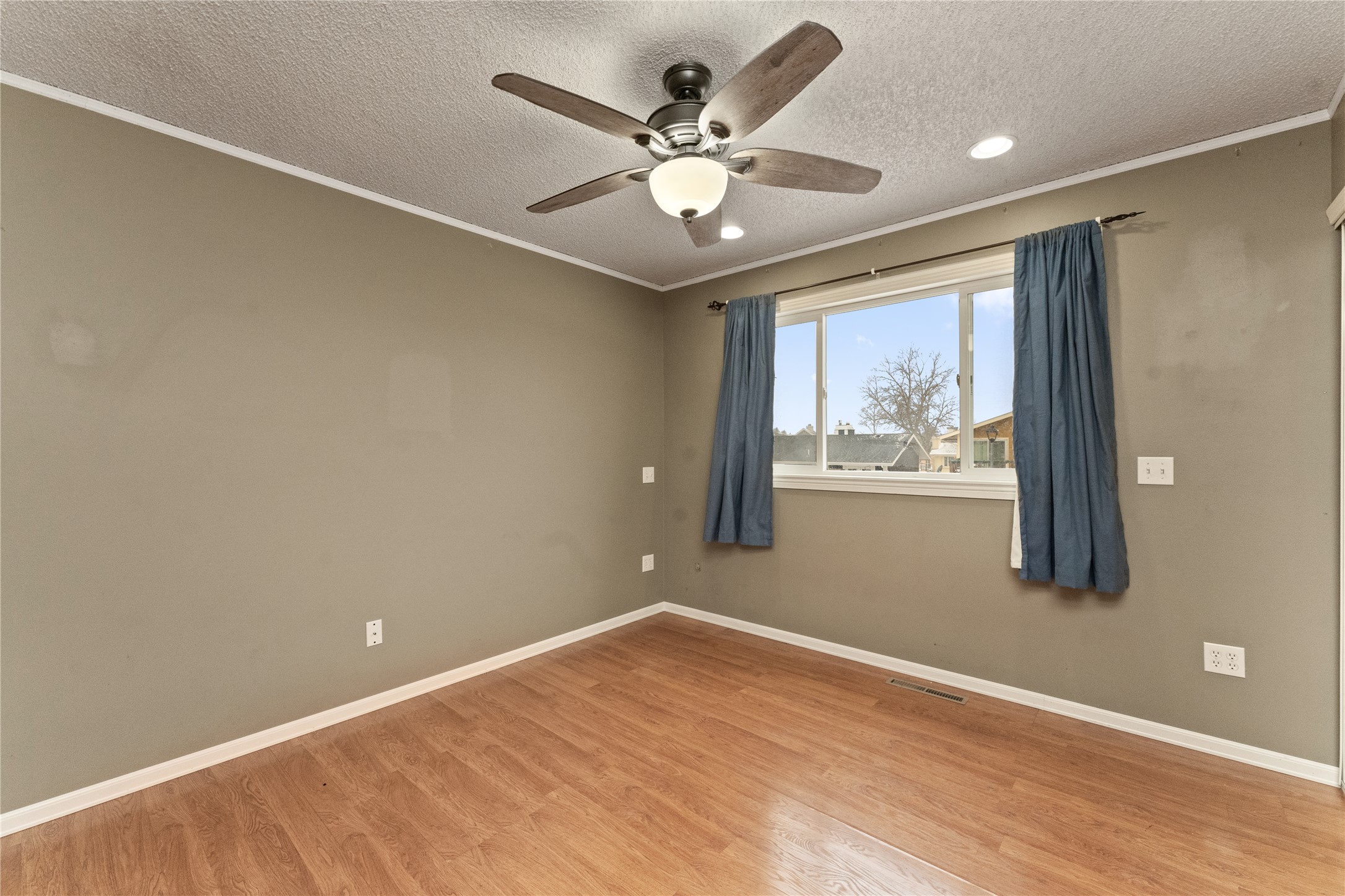 428 Deerfield Court Property Photo 15