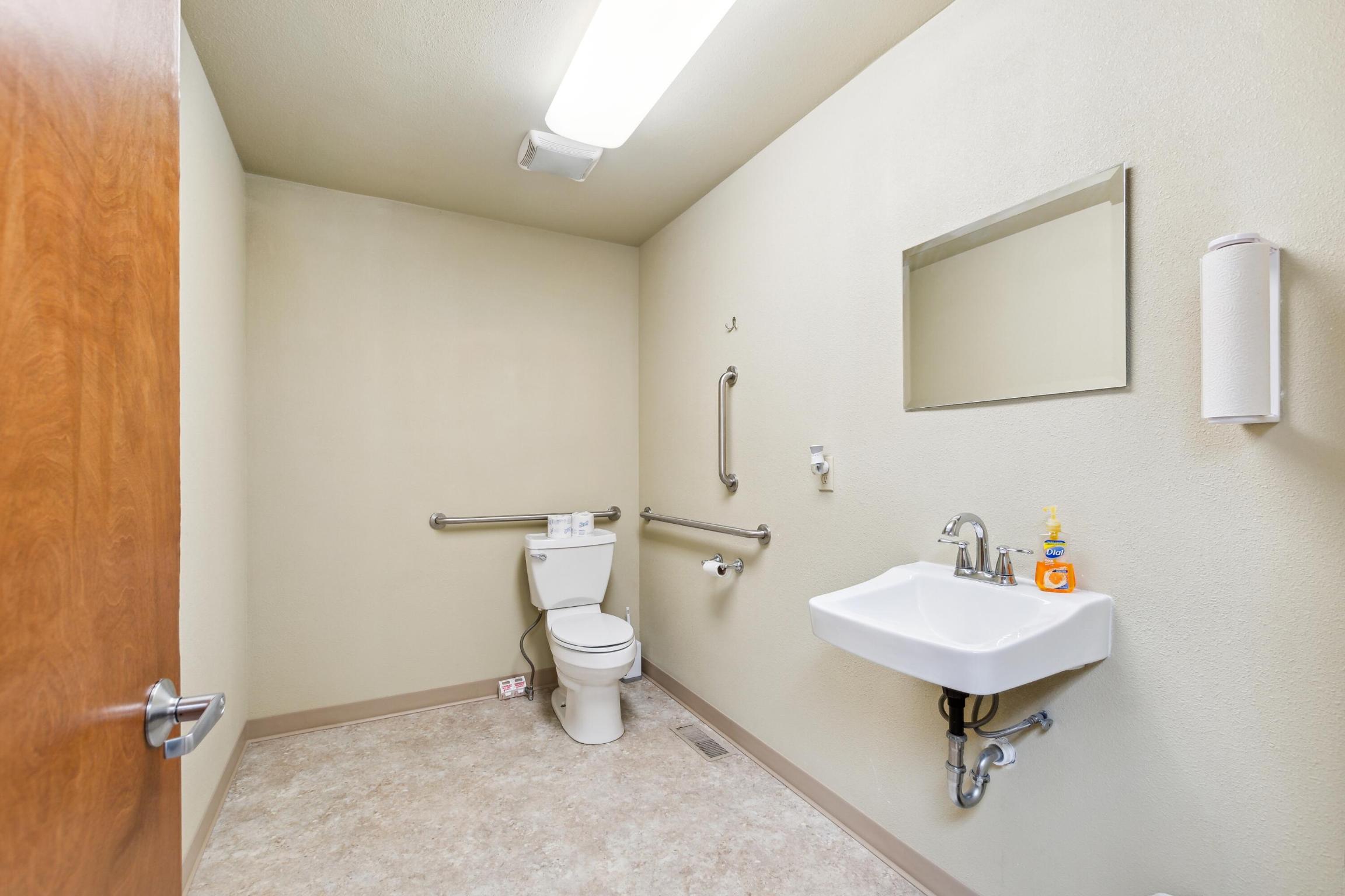 1292 Burns Way Property Photo 9