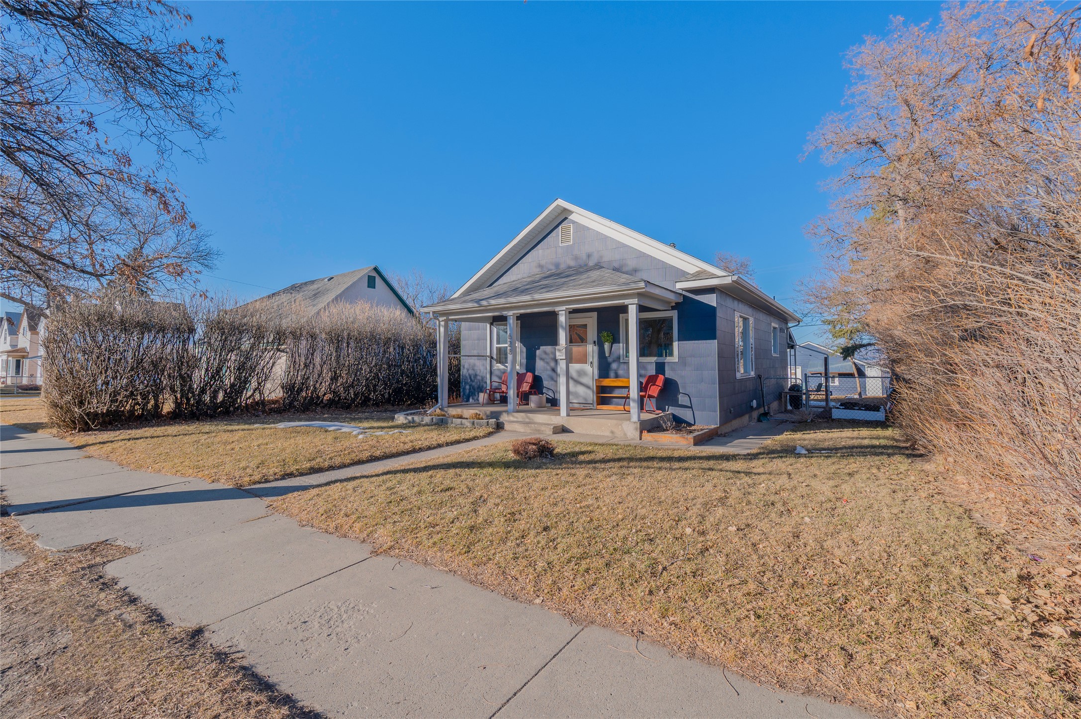 628 Peosta Avenue Property Photo
