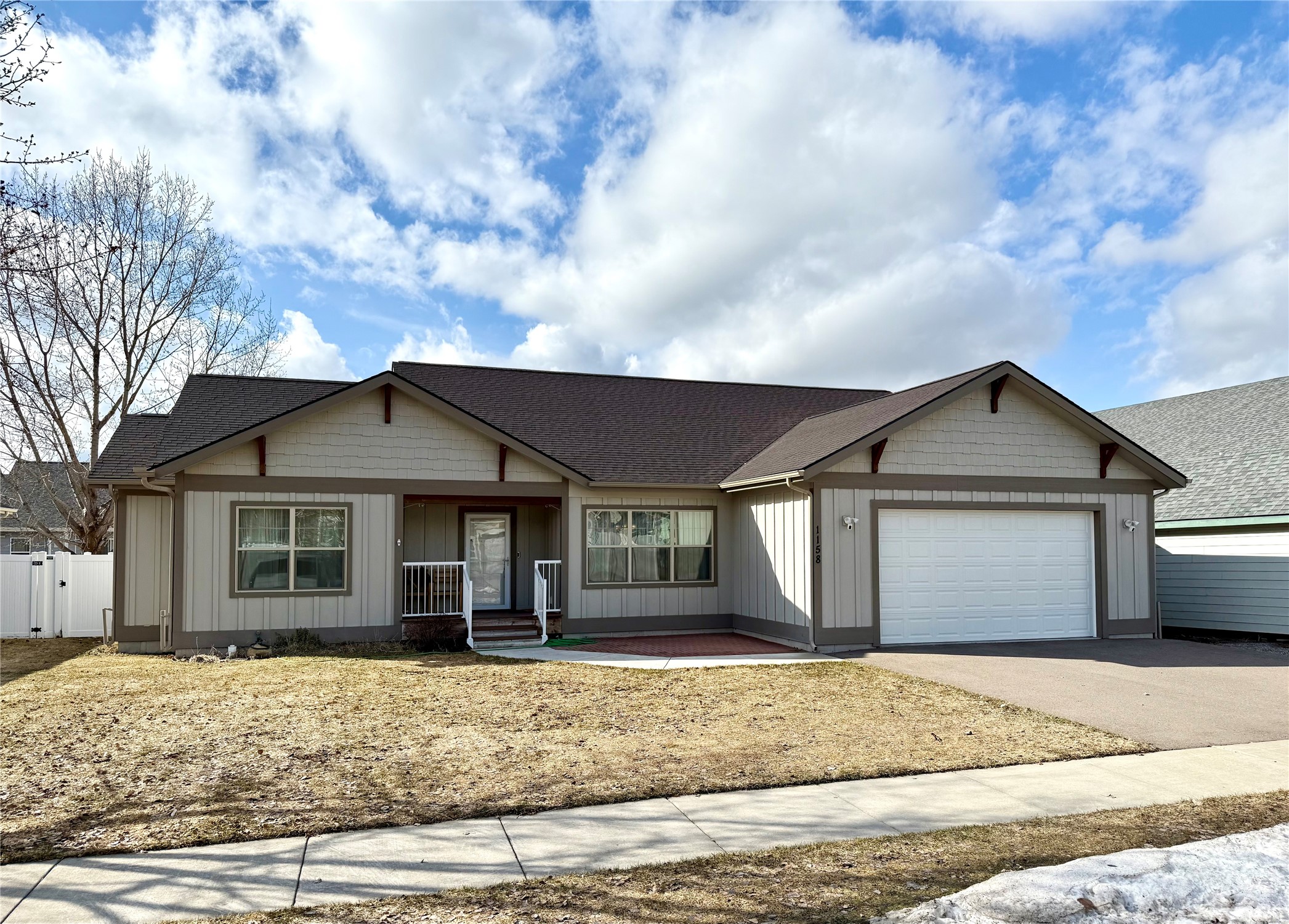 1158 W 14th Avenue W Property Photo