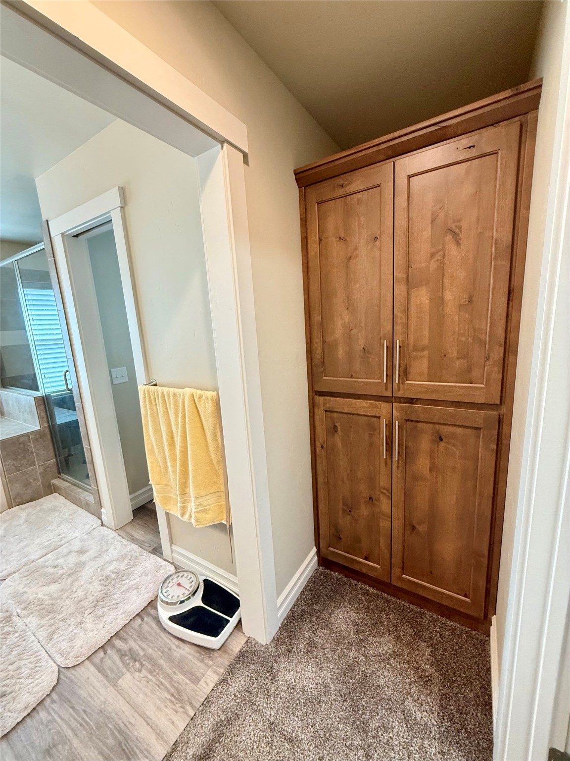 1158 W 14th Avenue W Property Photo 17