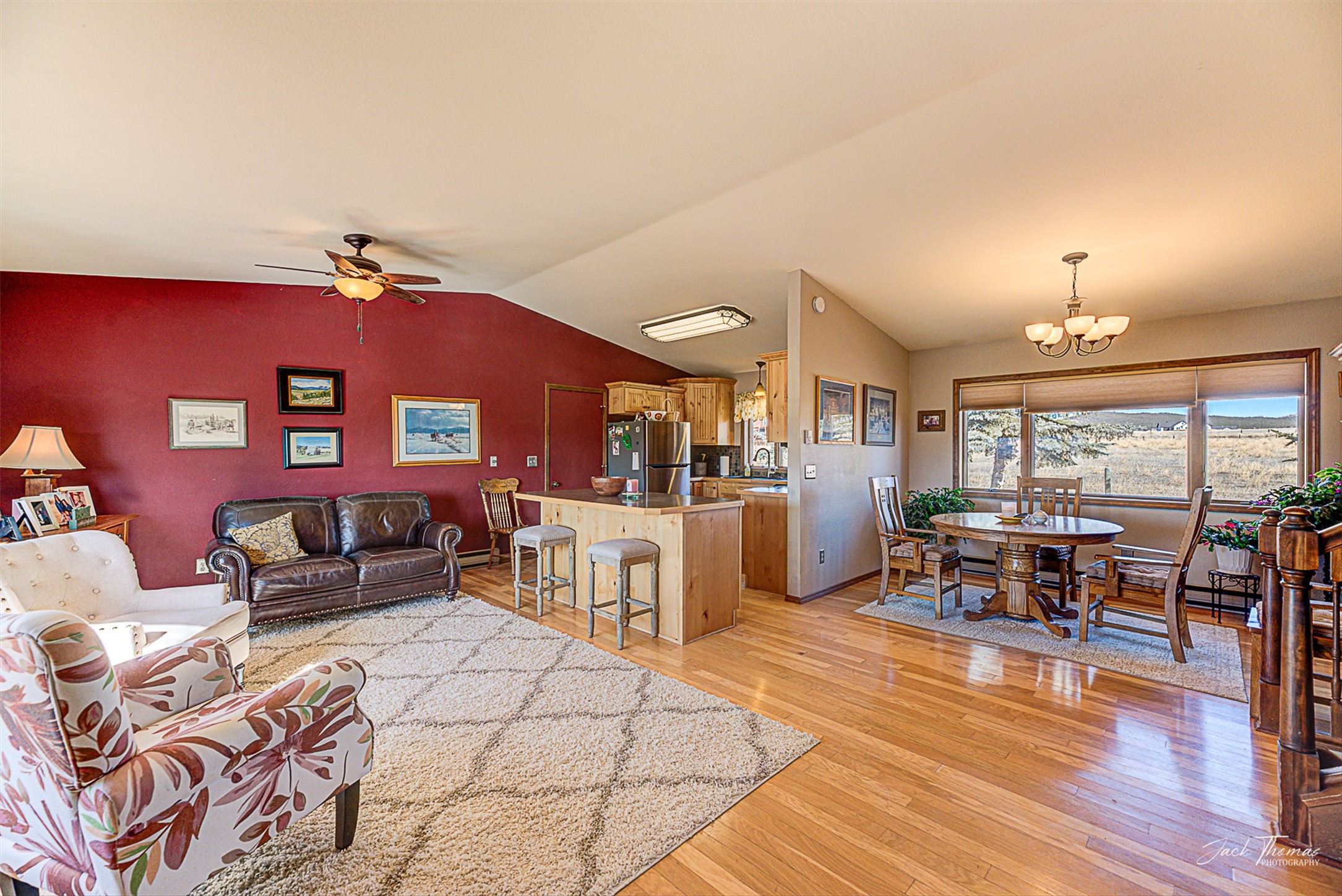 5871 Collins Drive Property Photo 6