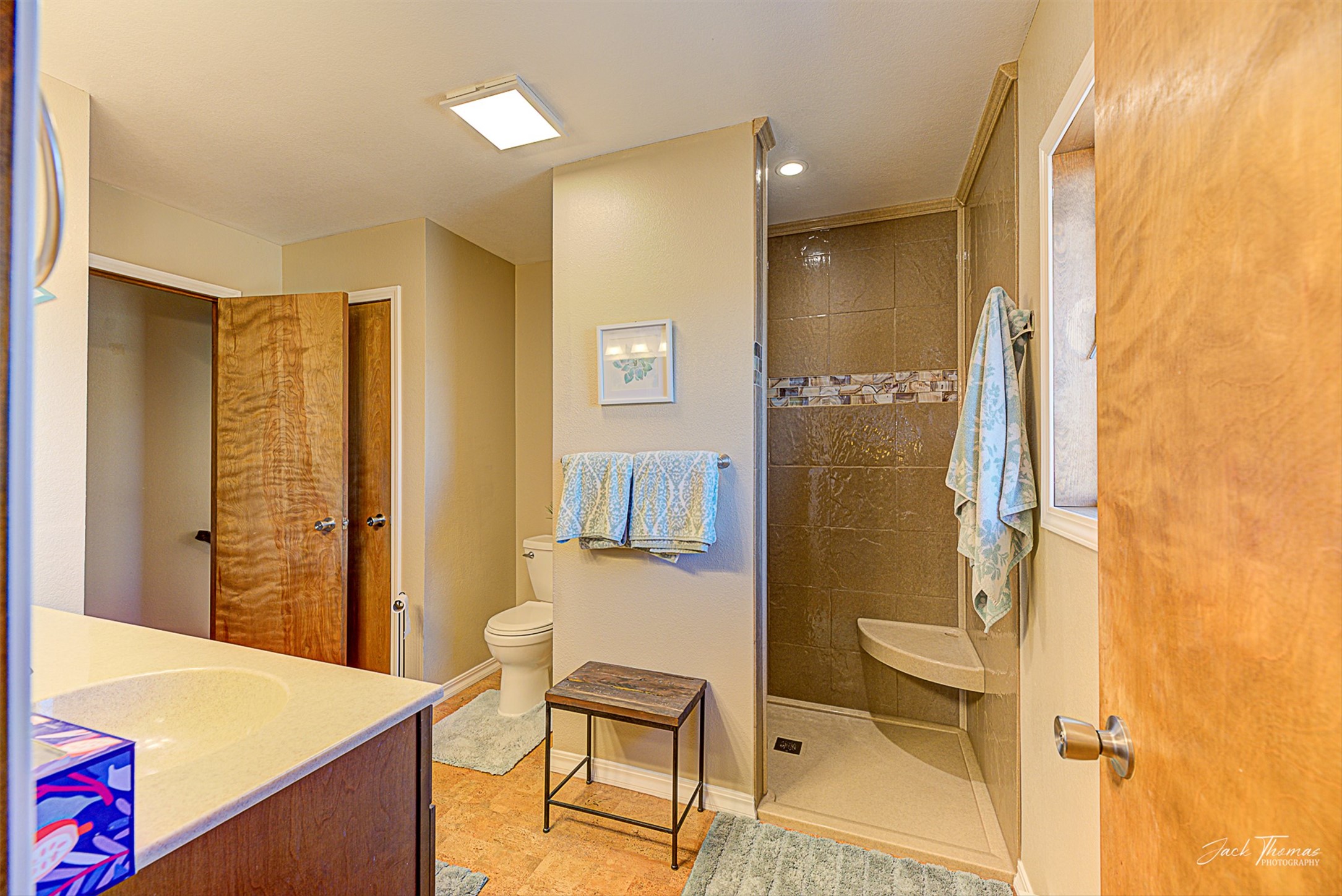 5871 Collins Drive Property Photo 19