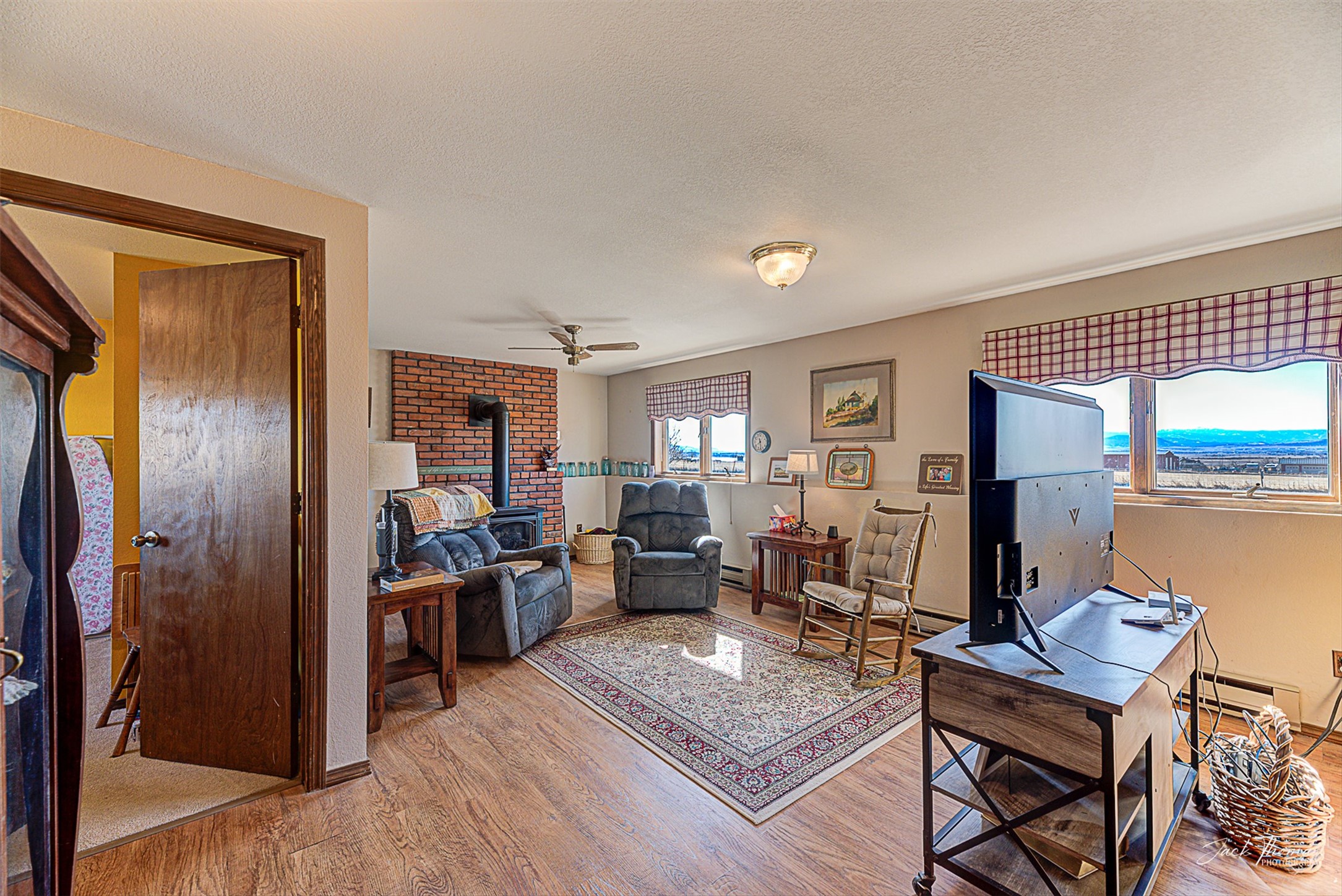 5871 Collins Drive Property Photo 27