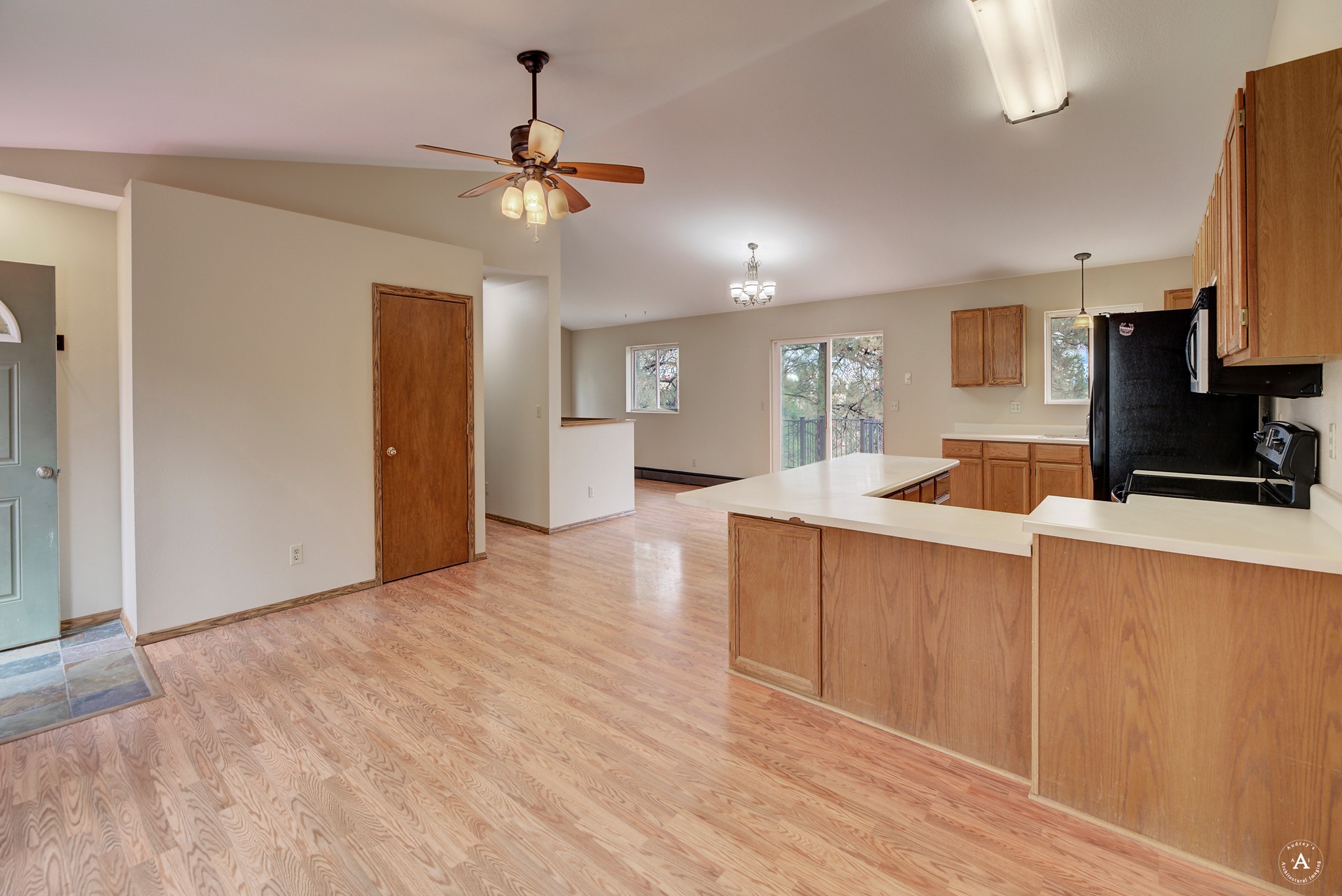 6520 Canyon Ferry Road Property Photo 8