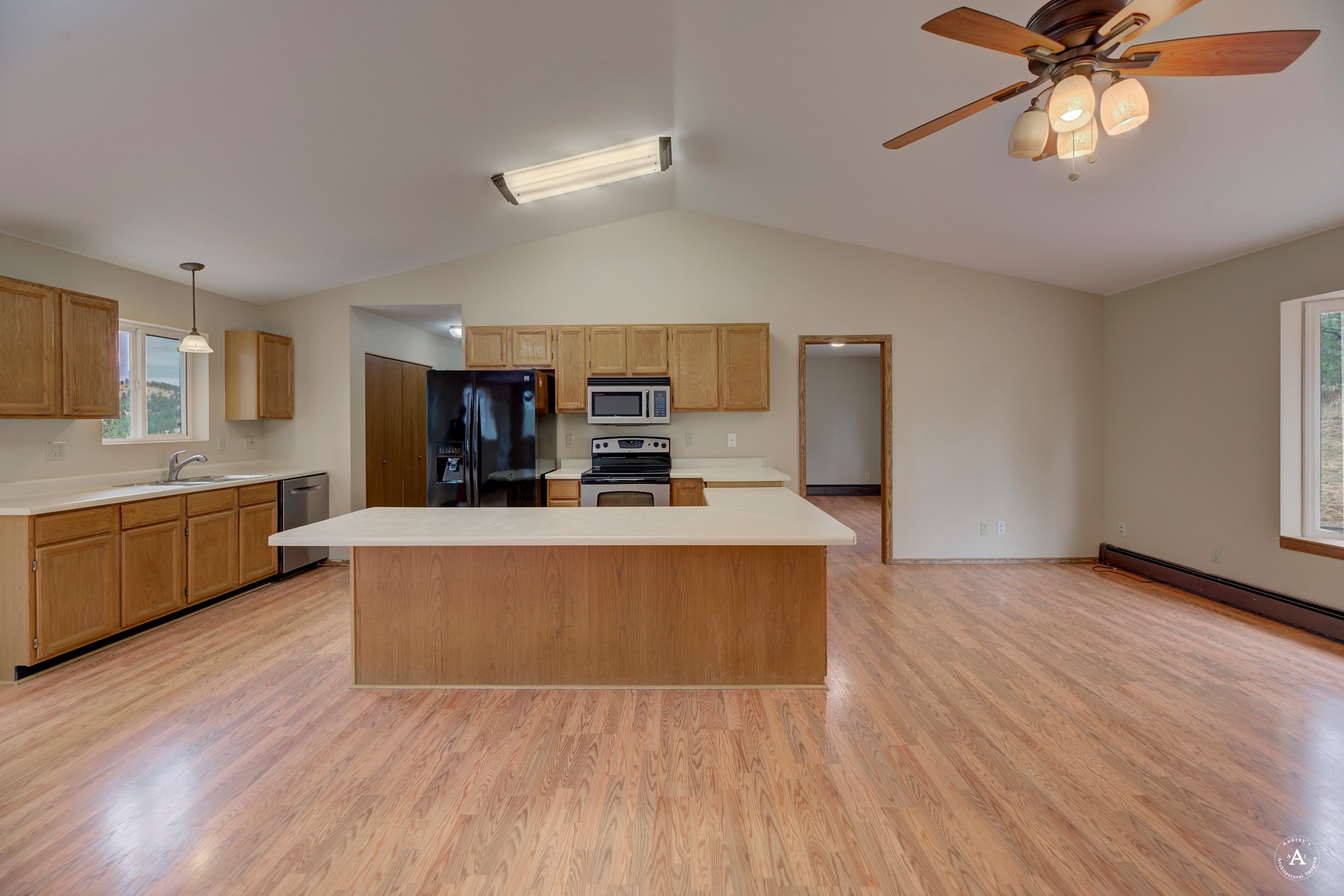 6520 Canyon Ferry Road Property Photo 9