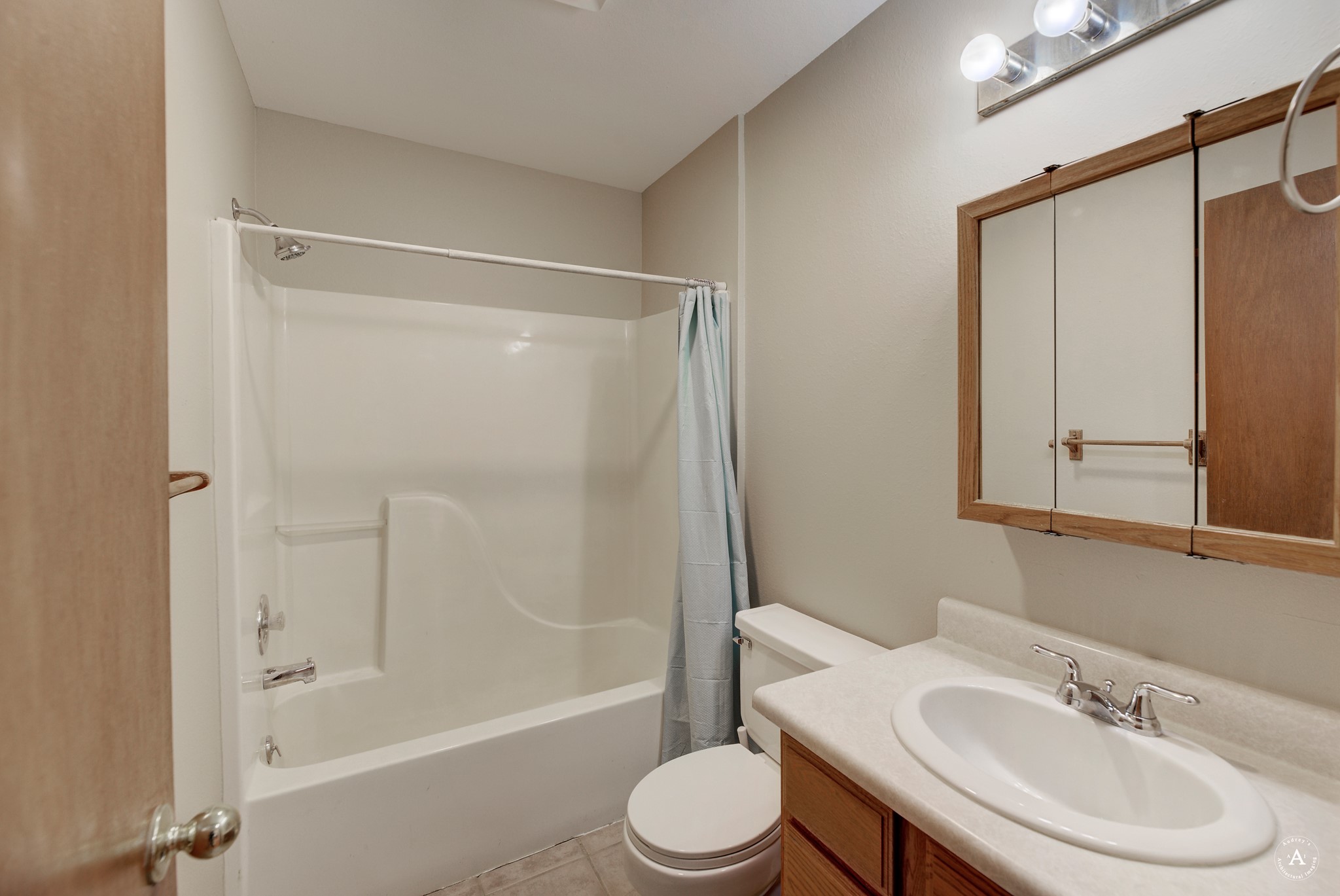 6520 Canyon Ferry Road Property Photo 12