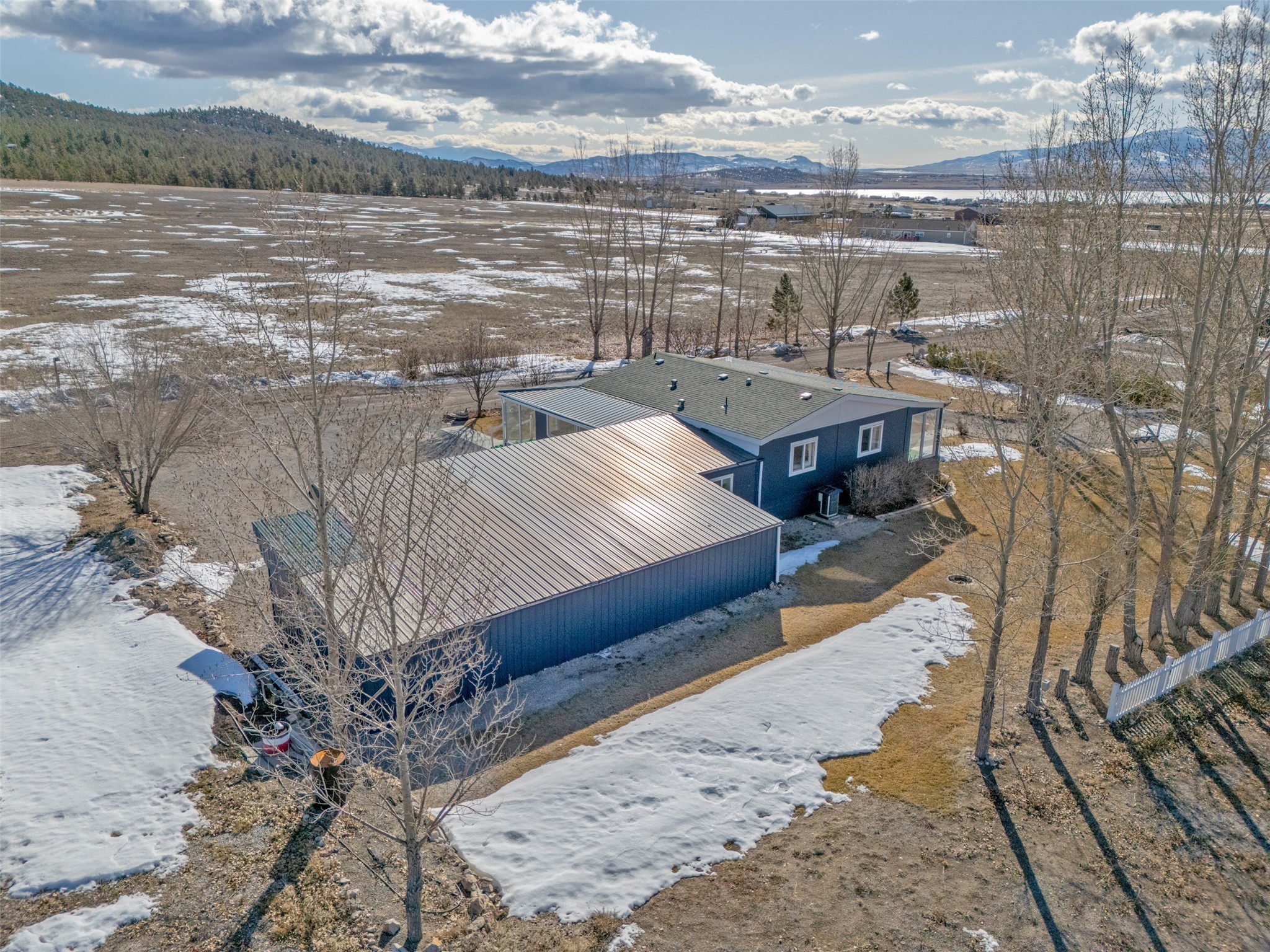 2830 Fantasy Road Property Photo 4
