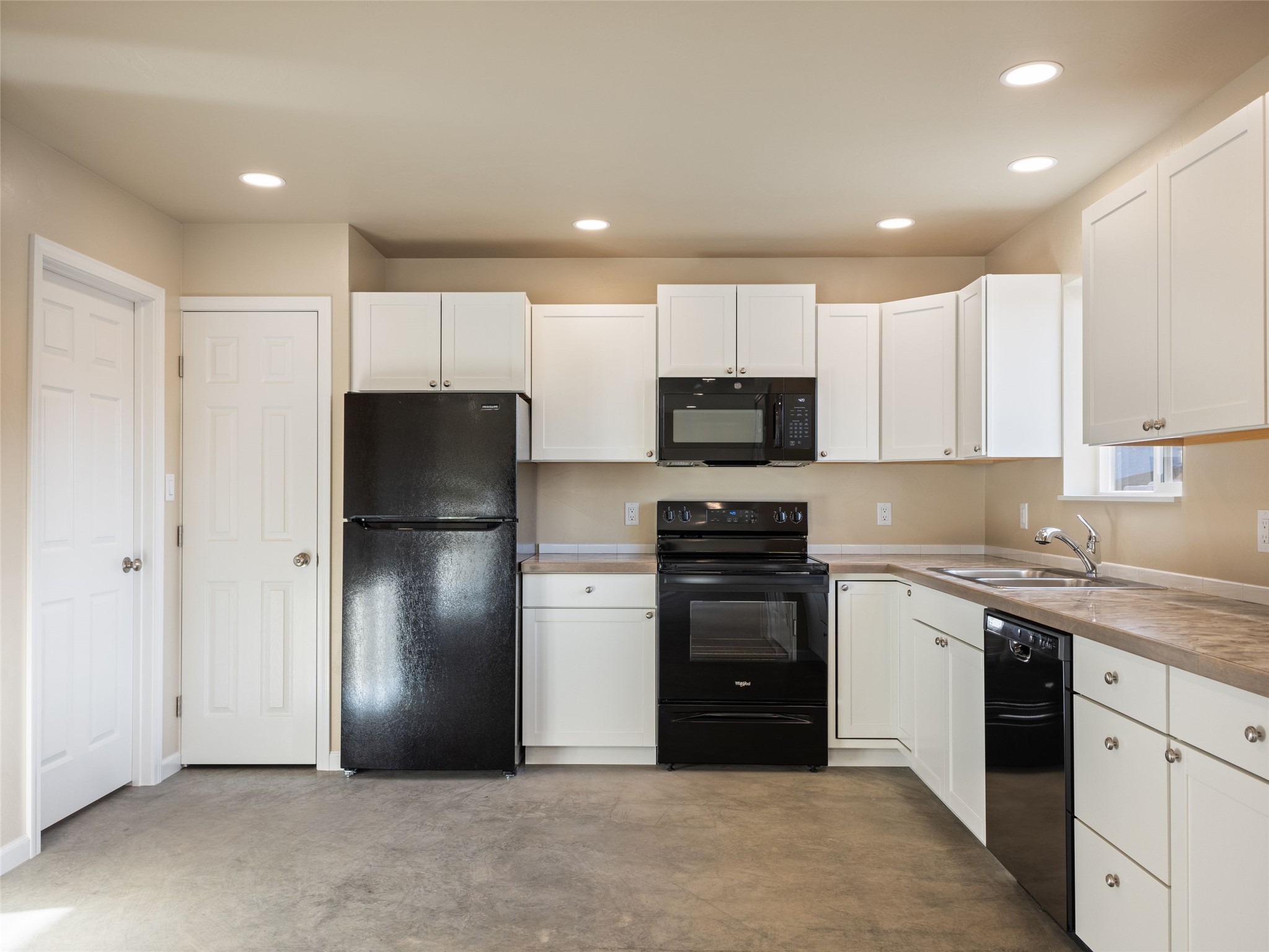113 Washington Street Property Photo 15