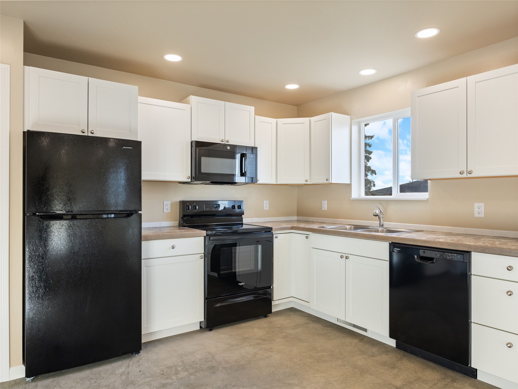 113 Washington Street Property Photo 16