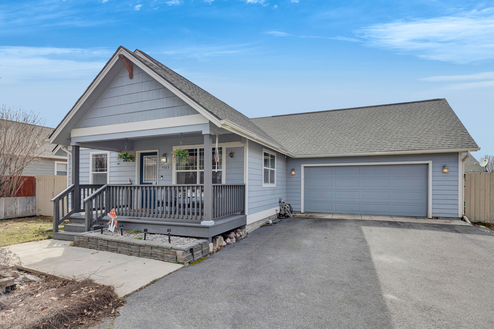 4323 Addington Drive Property Photo 3