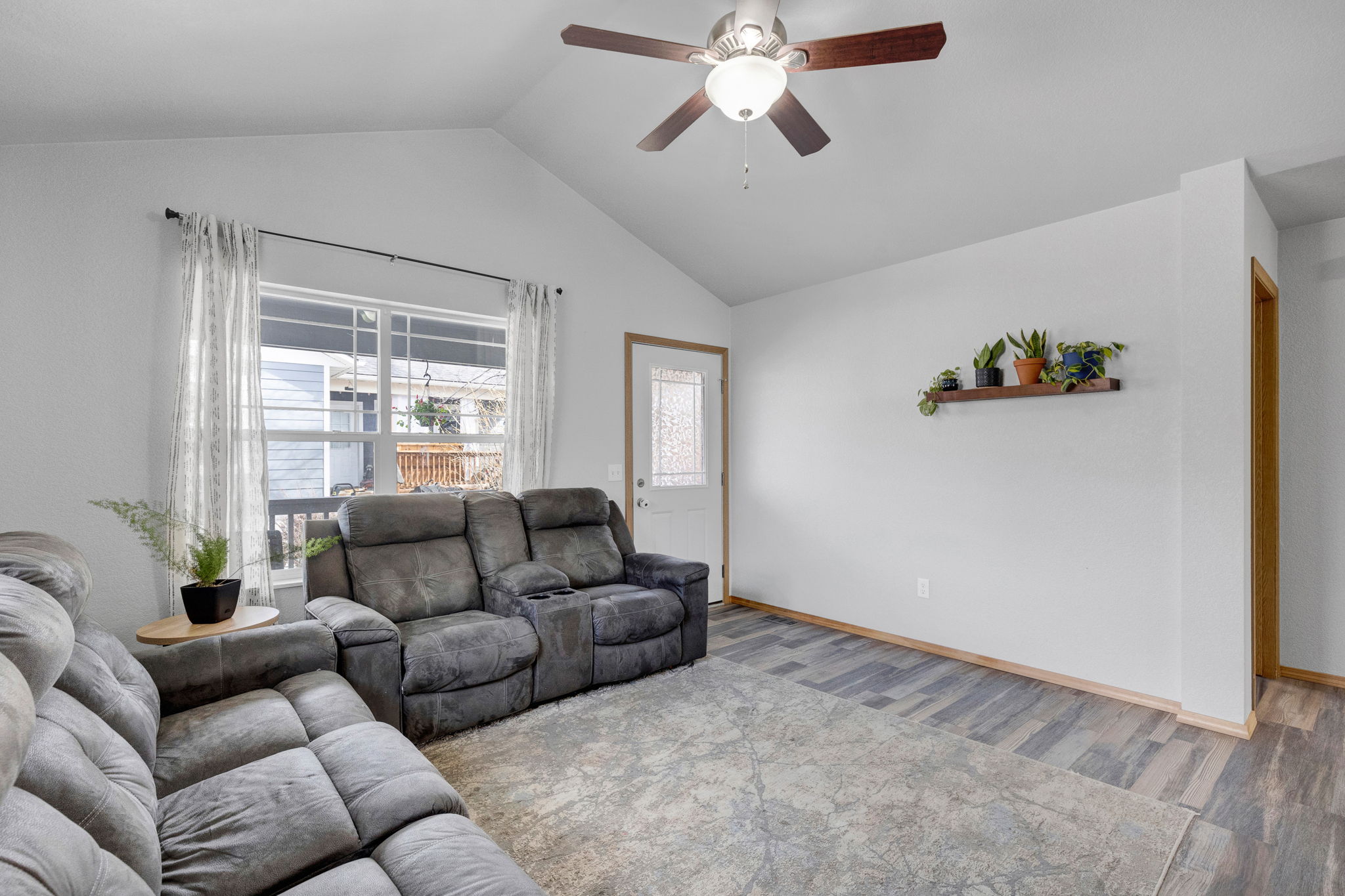 4323 Addington Drive Property Photo 9