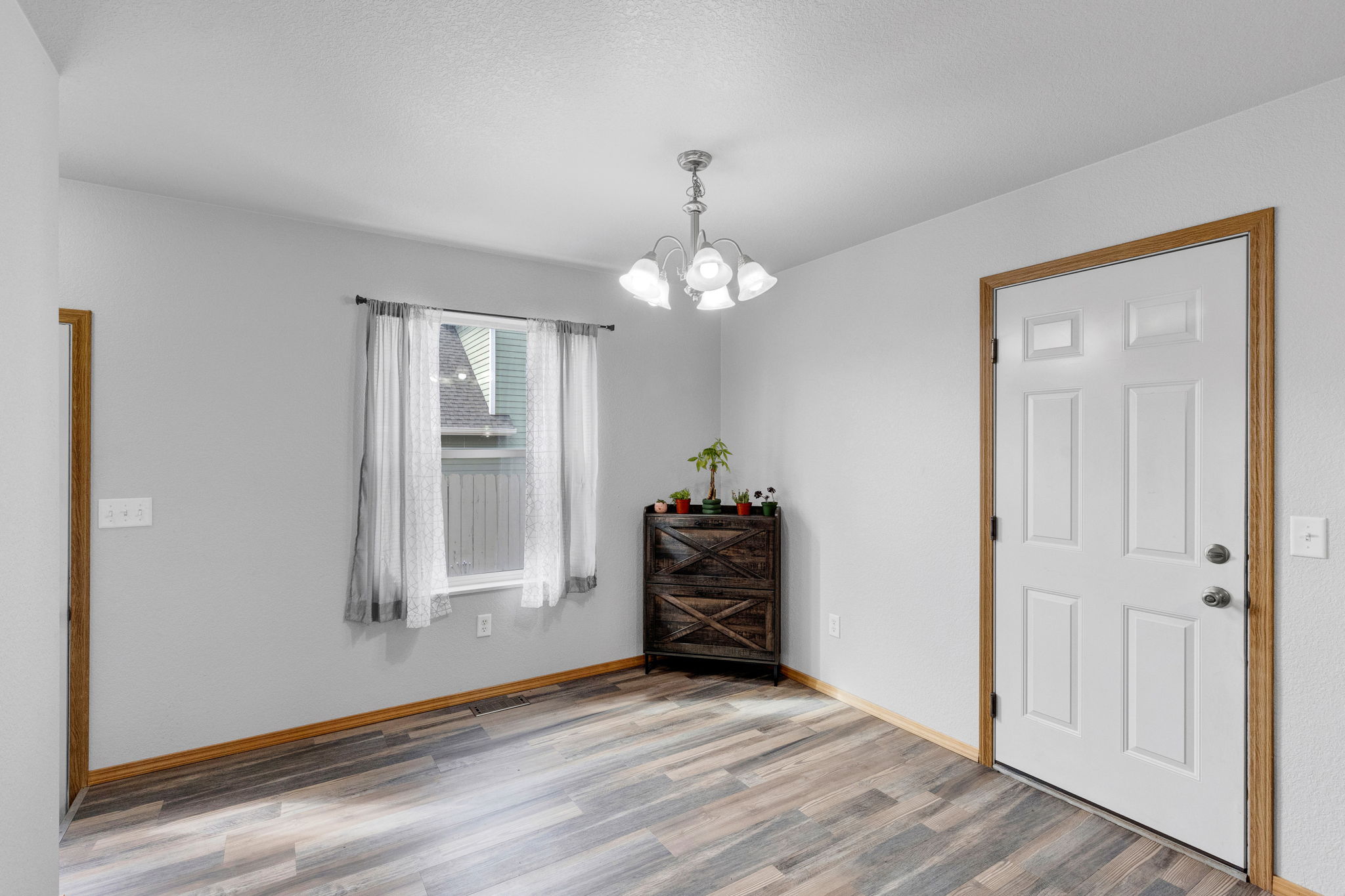4323 Addington Drive Property Photo 19