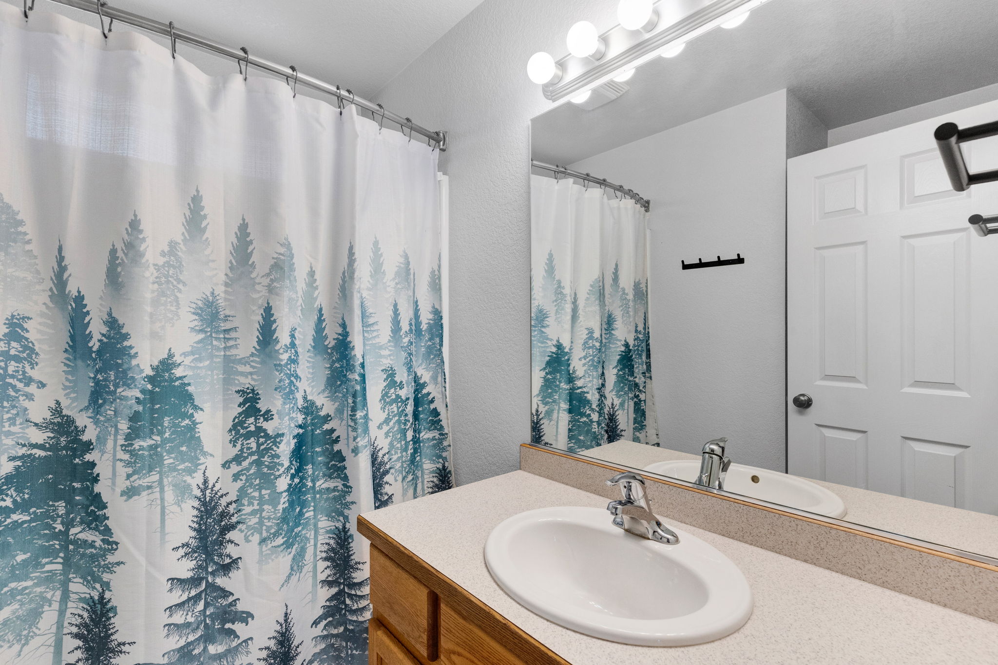 4323 Addington Drive Property Photo 22