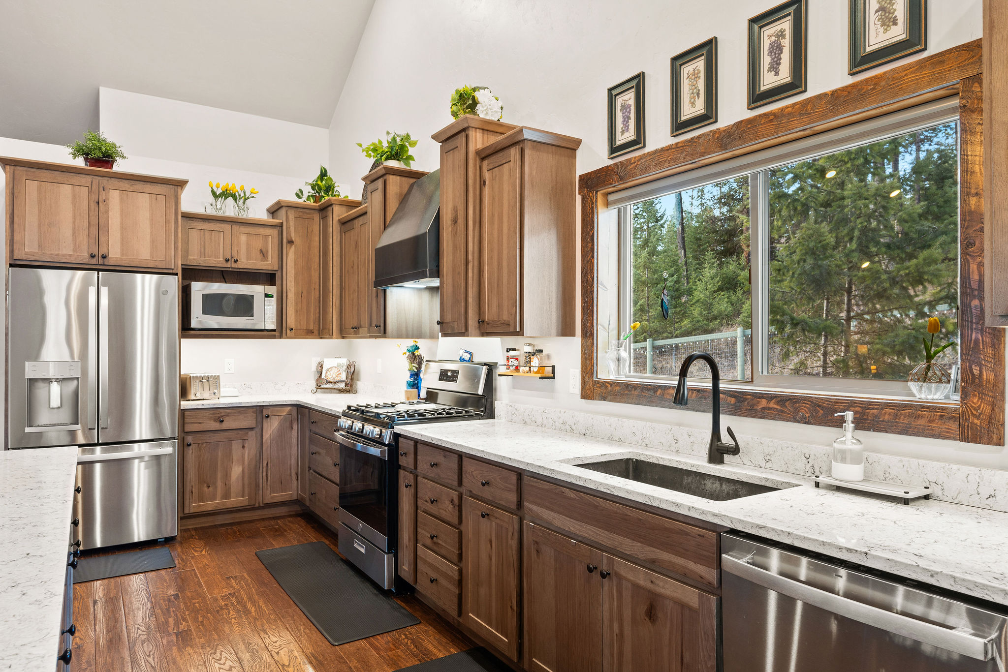 378 Skookum Road Property Photo 14