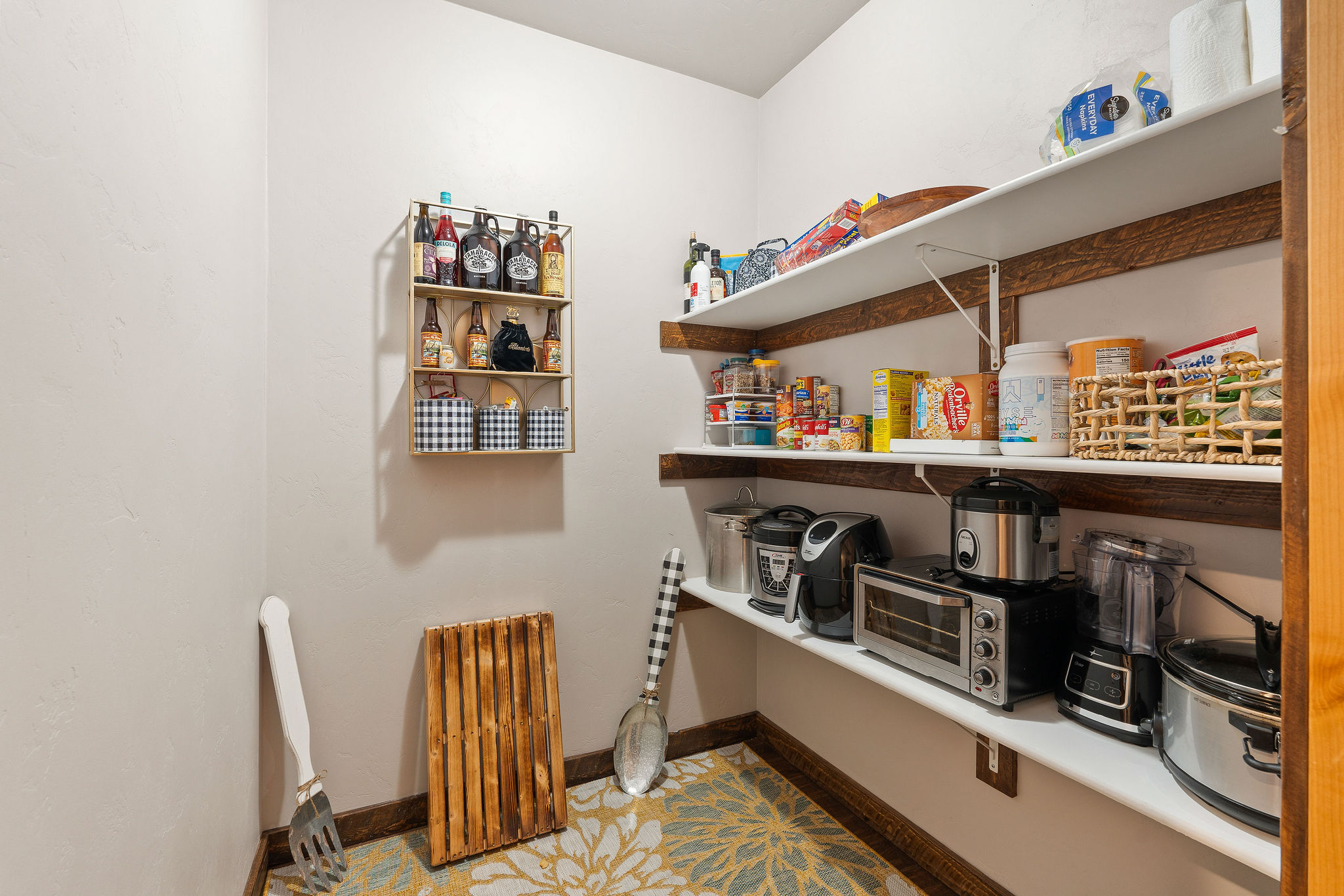 378 Skookum Road Property Photo 15