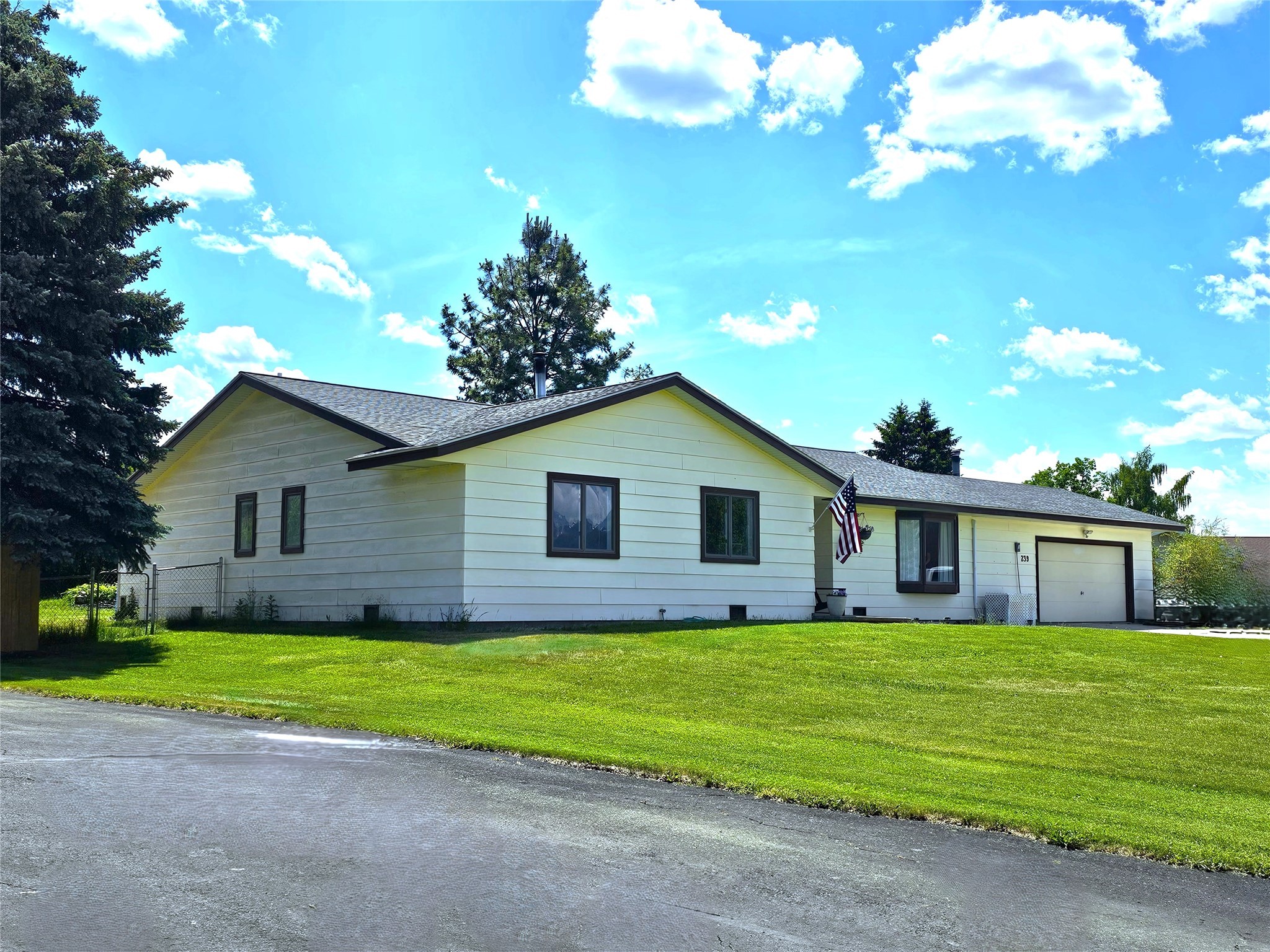 239 Antigone Drive Property Photo 1