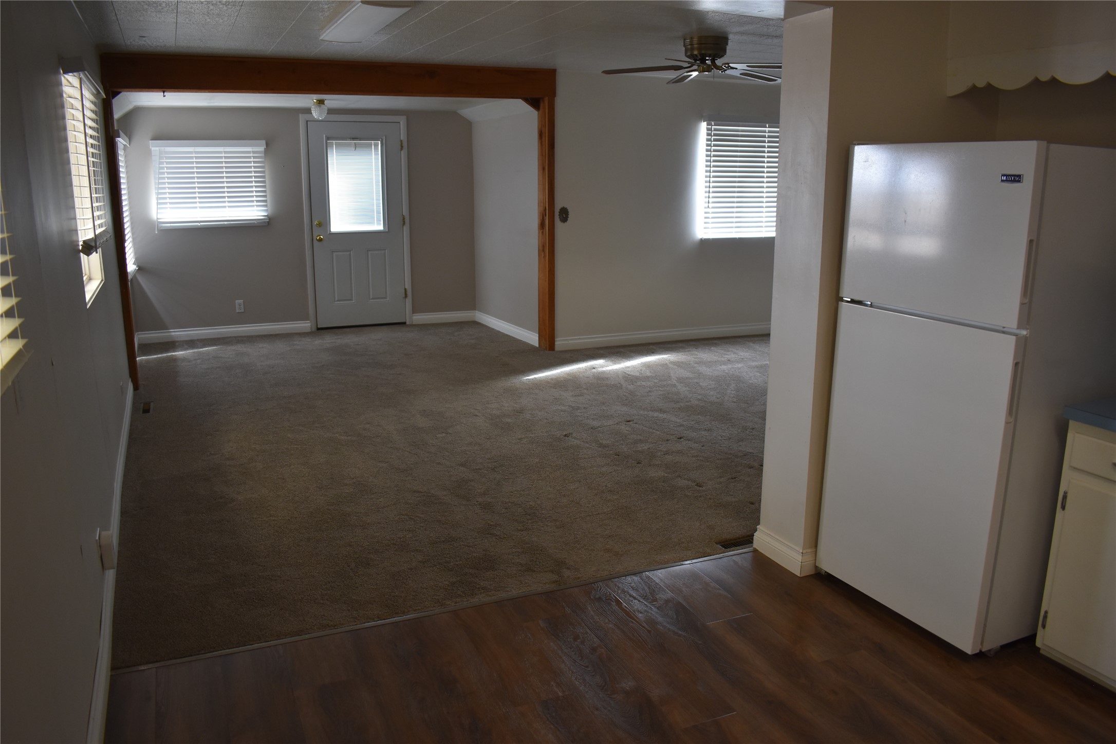 327 9th Avenue N Property Photo 11