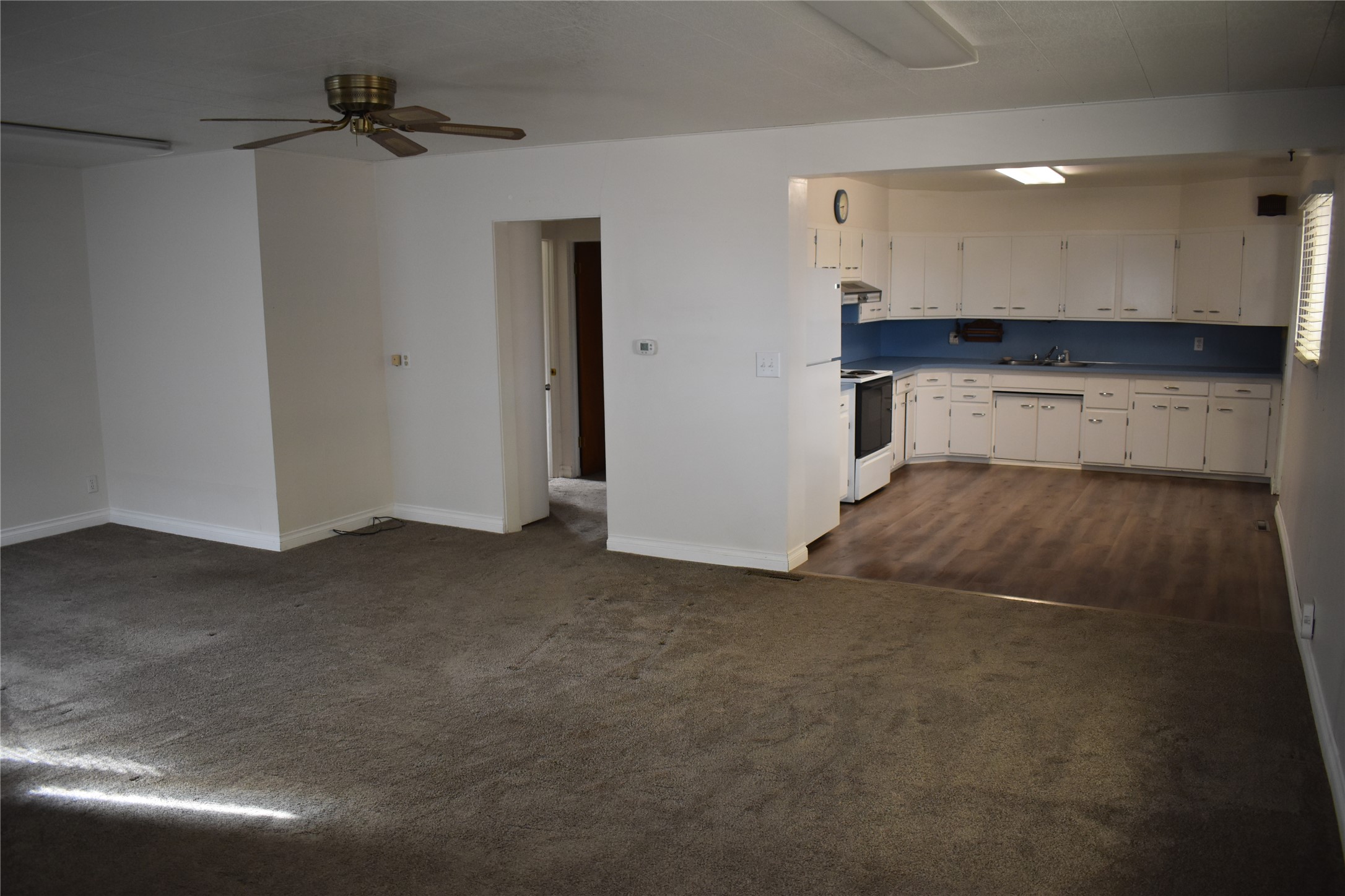 327 9th Avenue N Property Photo 12
