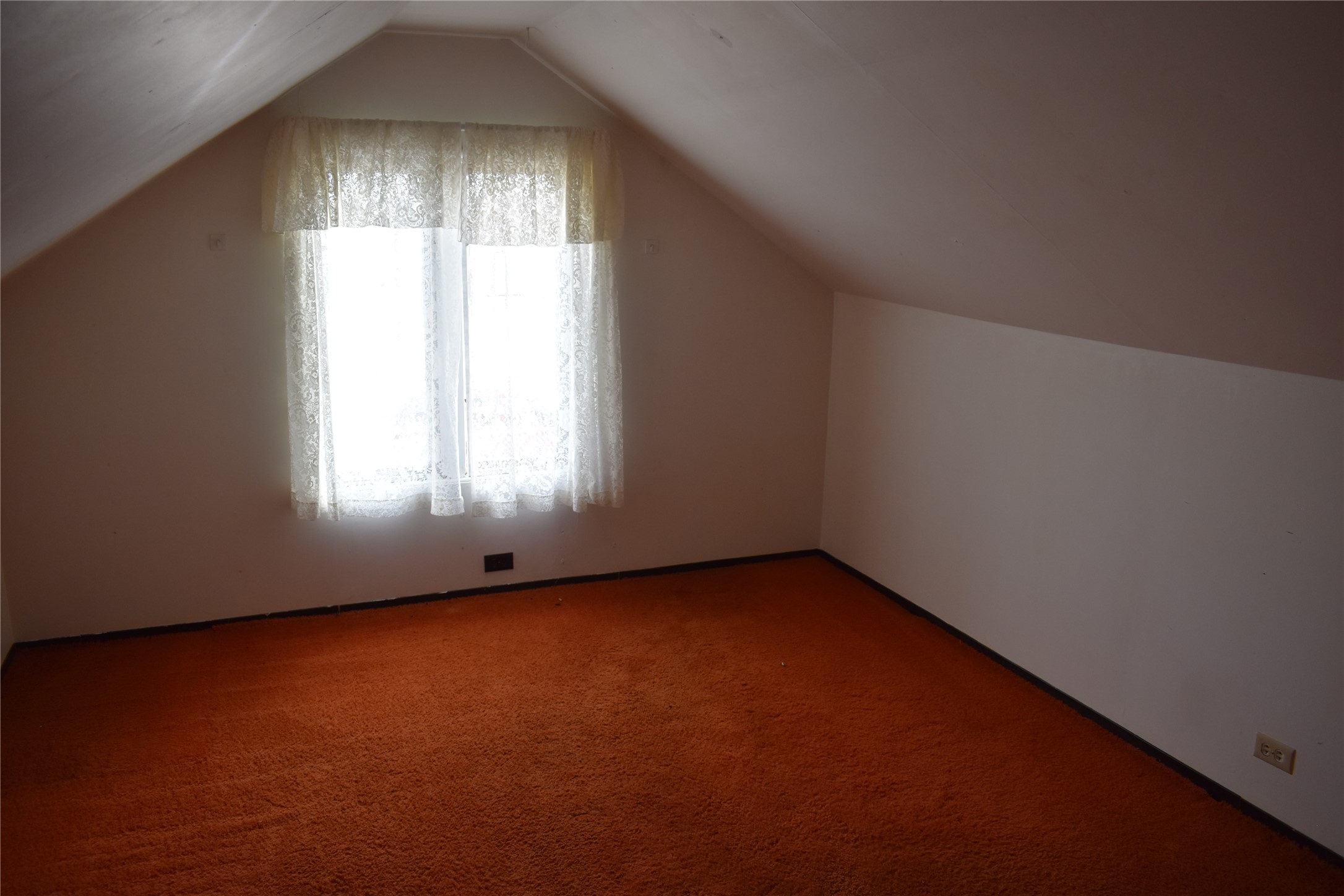 327 9th Avenue N Property Photo 23