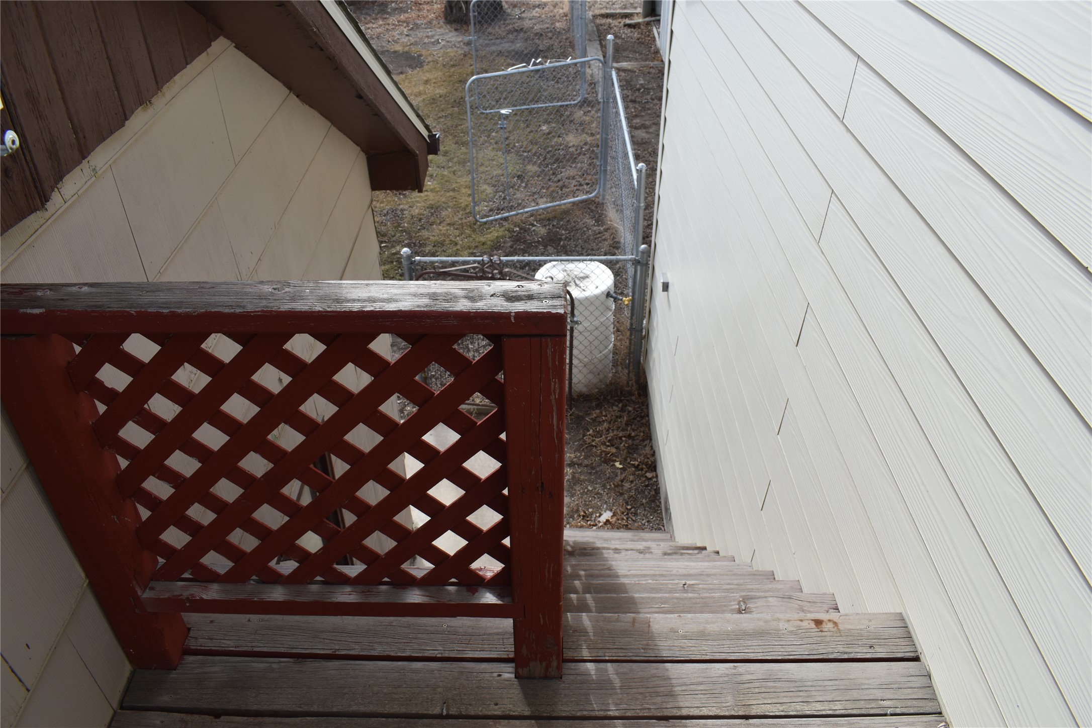 327 9th Avenue N Property Photo 27