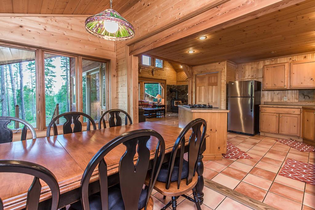 37258 Yaak River Road Property Photo 11