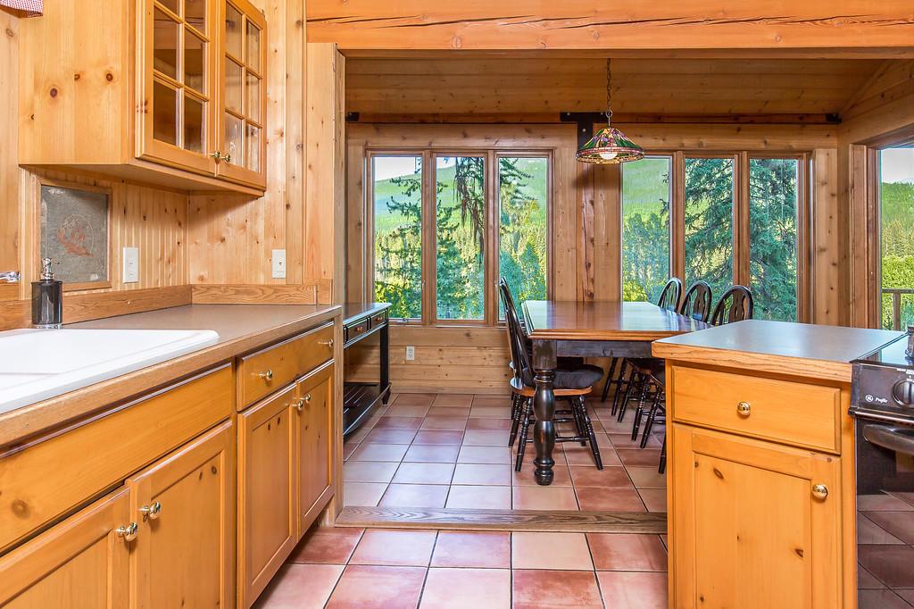 37258 Yaak River Road Property Photo 14