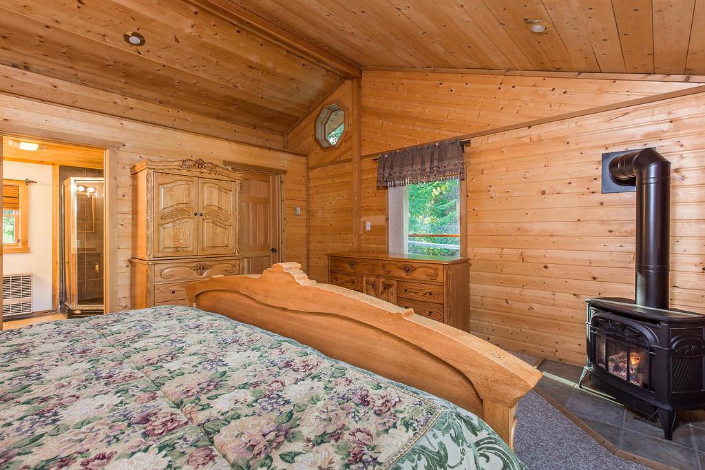 37258 Yaak River Road Property Photo 17