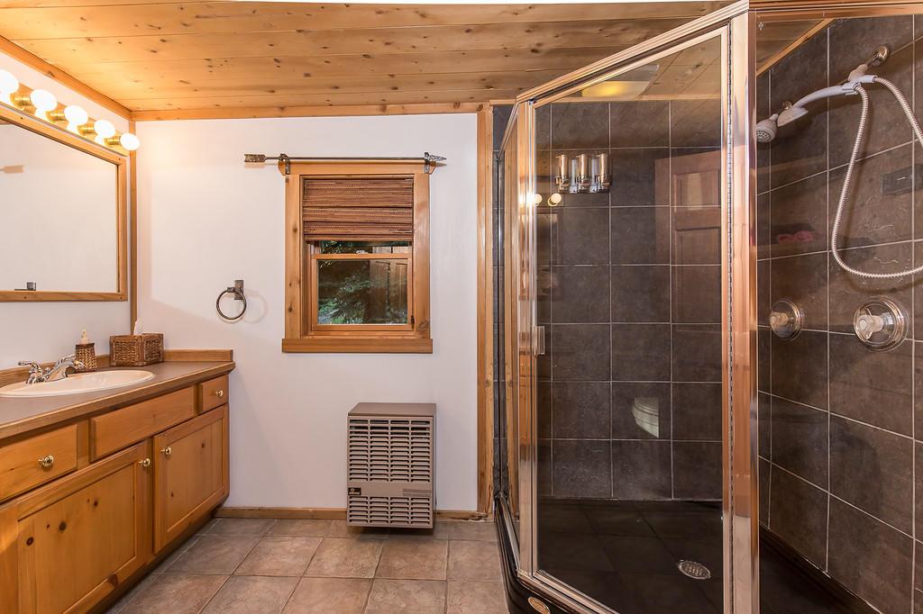 37258 Yaak River Road Property Photo 22