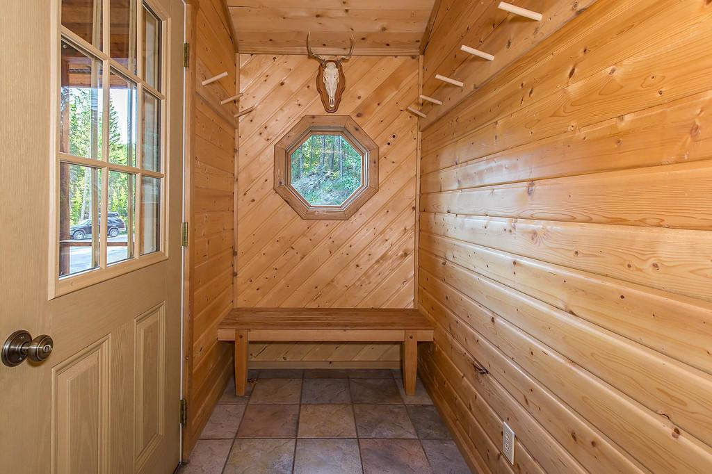 37258 Yaak River Road Property Photo 28