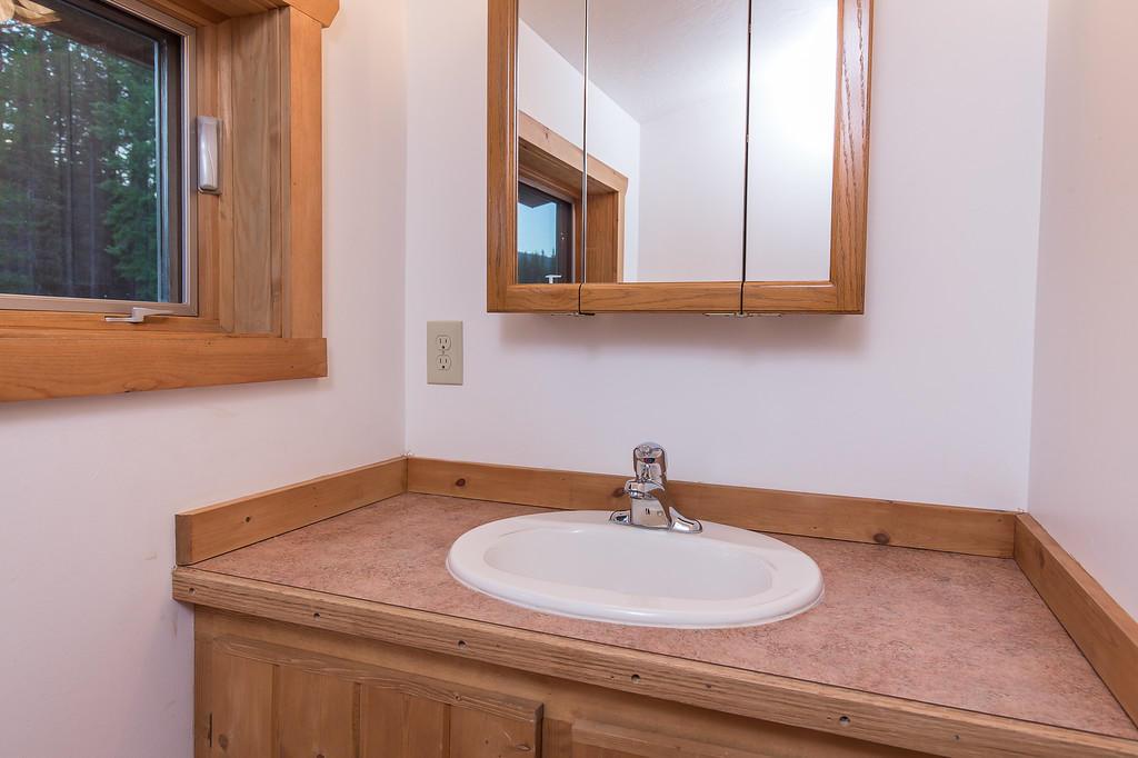 37258 Yaak River Road Property Photo 37