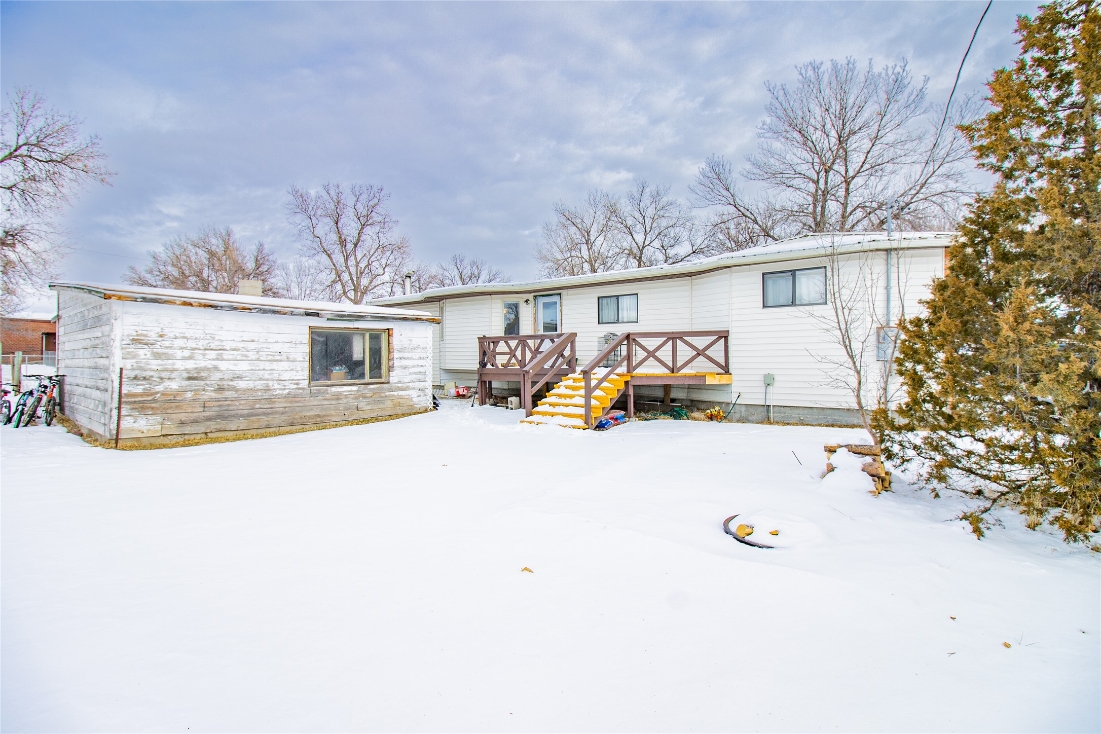 211 N Division Street Property Photo 31