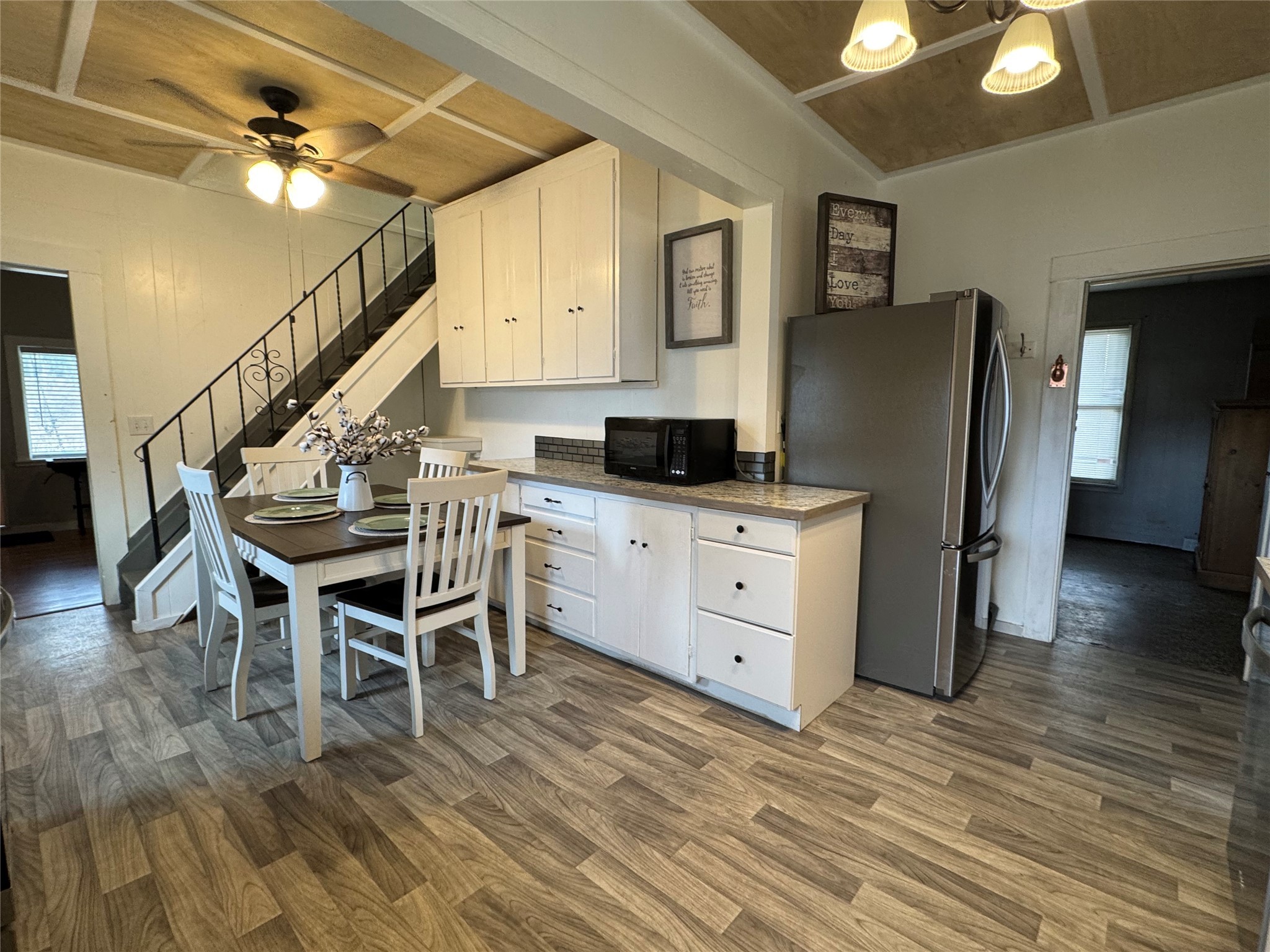 610 Noxon Avenue Property Photo 19