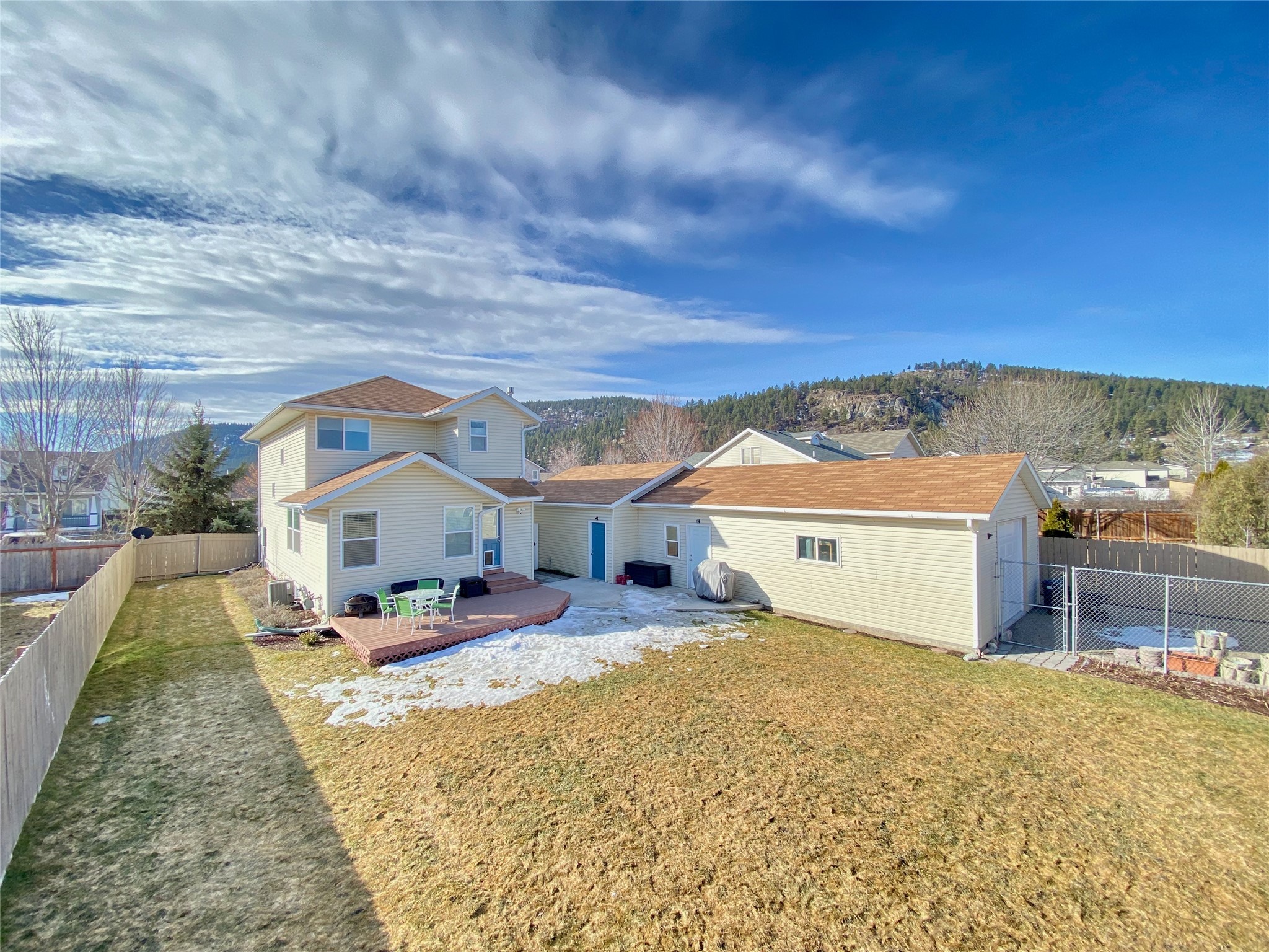1735 Bluestone Drive Property Photo 1