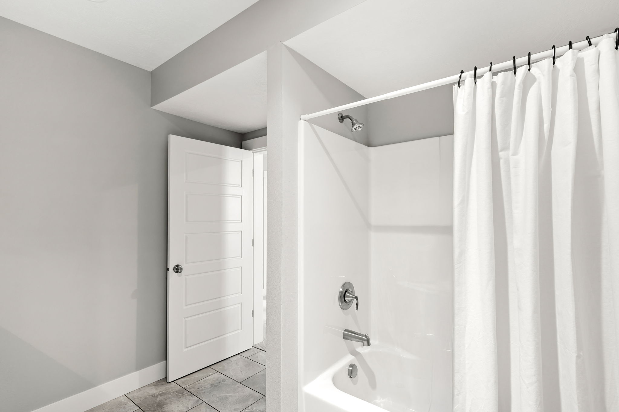 1100 Choteau Avenue Ne Property Photo 55
