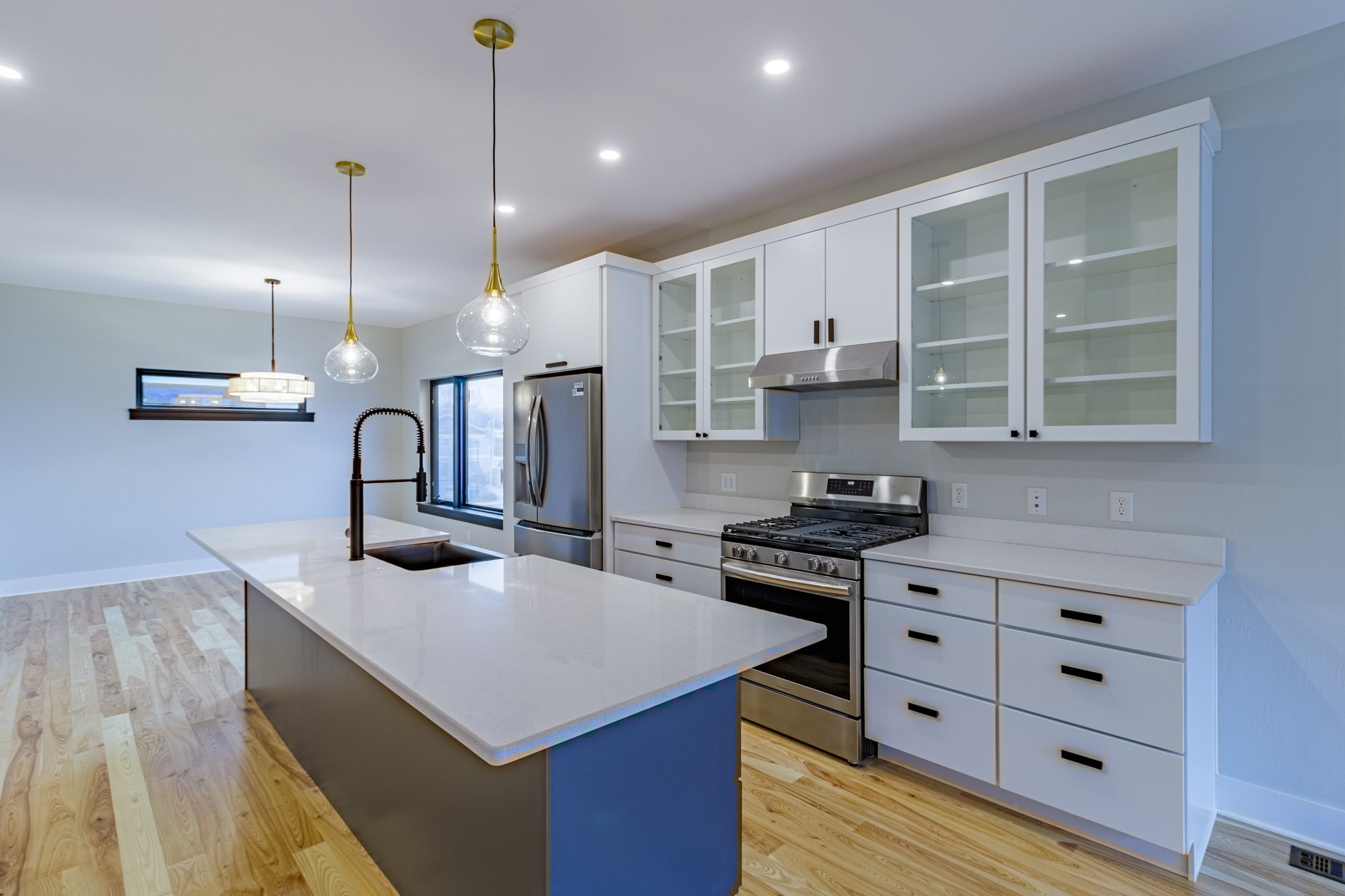 2214 S 12th Street W Property Photo