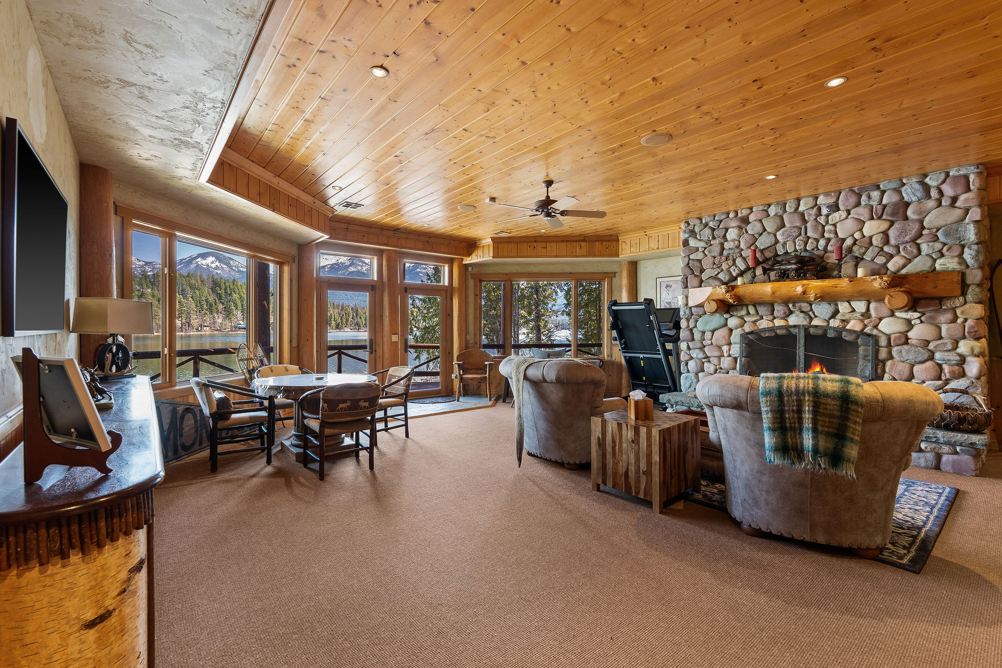 14335 Rainbow Drive Property Photo 48