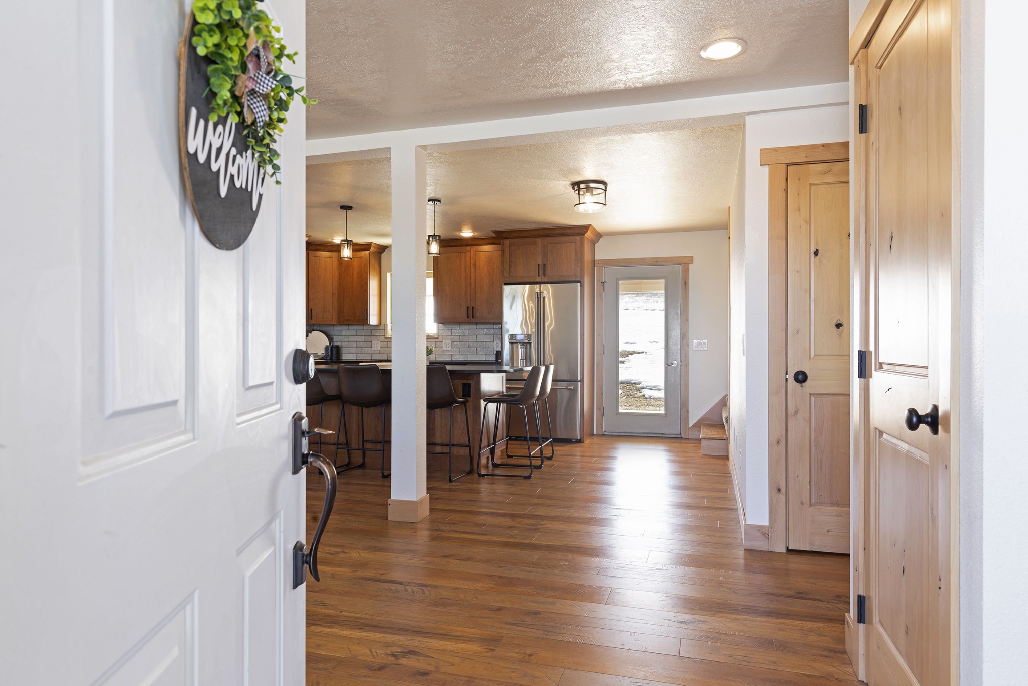 5440 Sapphire Ridge Road Property Photo 4
