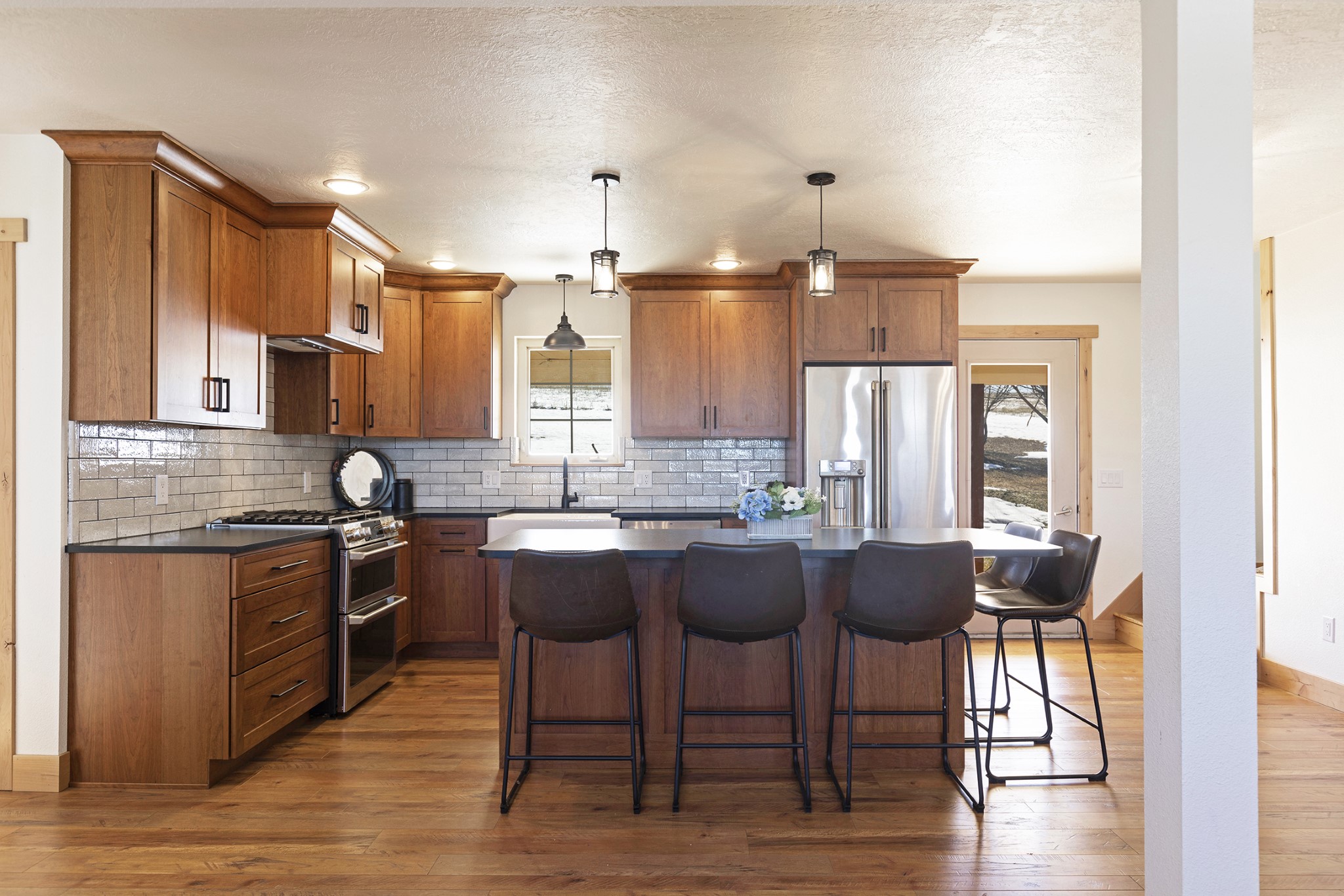 5440 Sapphire Ridge Road Property Photo 6