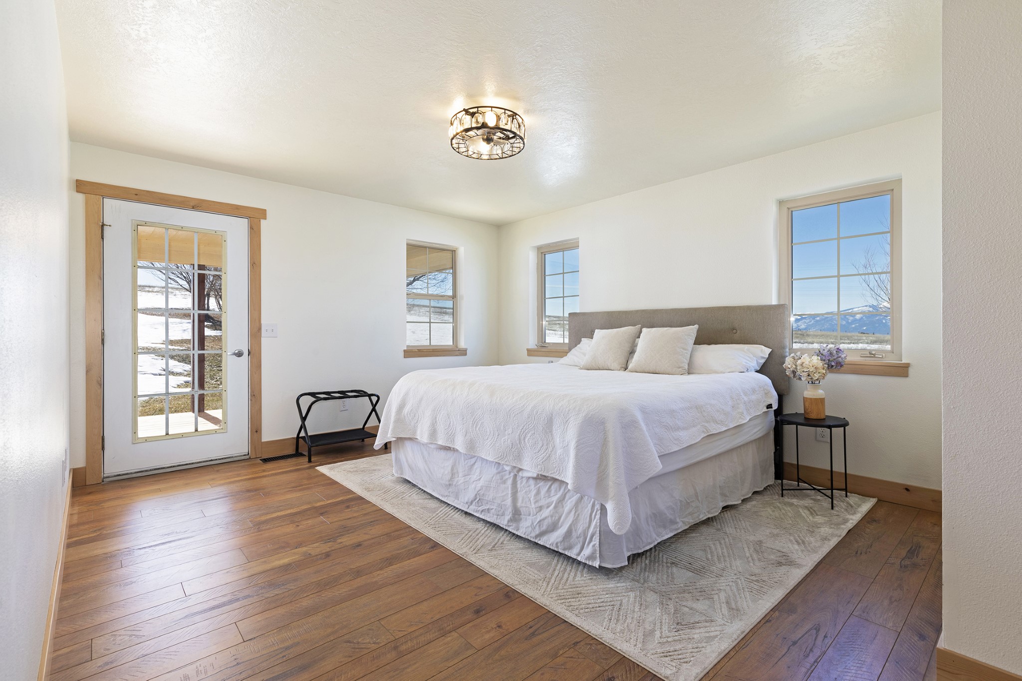 5440 Sapphire Ridge Road Property Photo 15