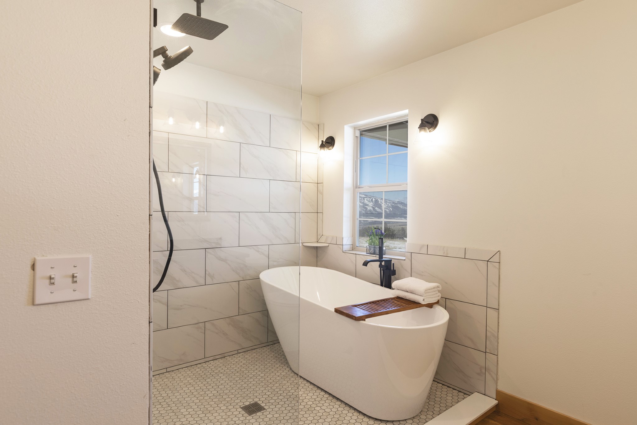 5440 Sapphire Ridge Road Property Photo 18