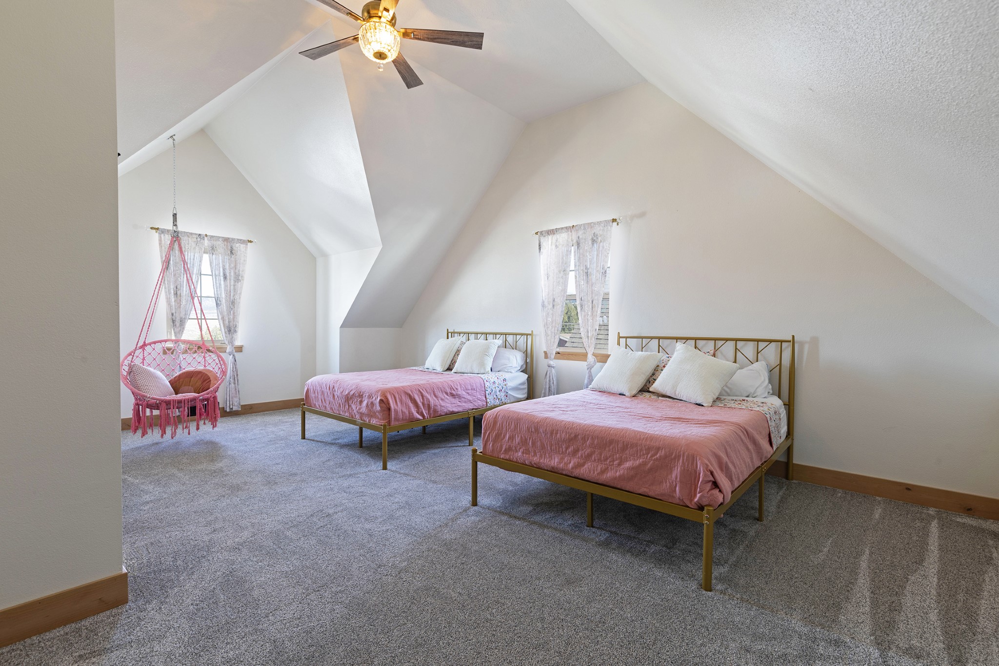 5440 Sapphire Ridge Road Property Photo 21