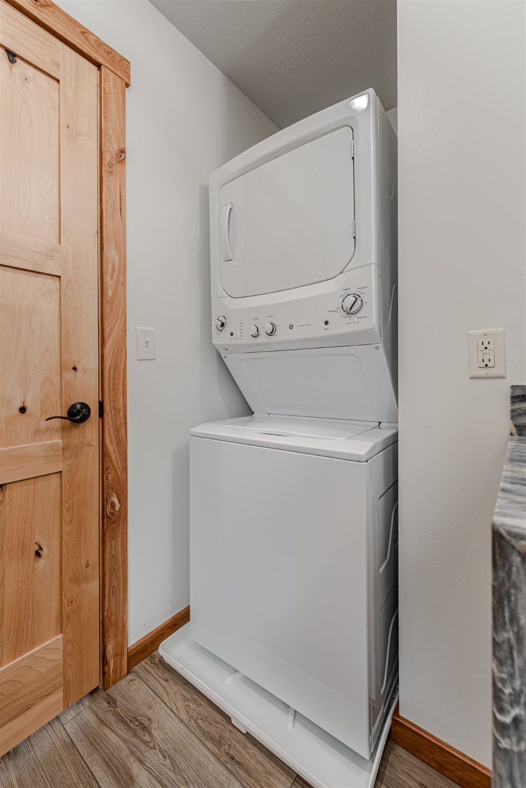 620 Phillips Street B Property Photo 29