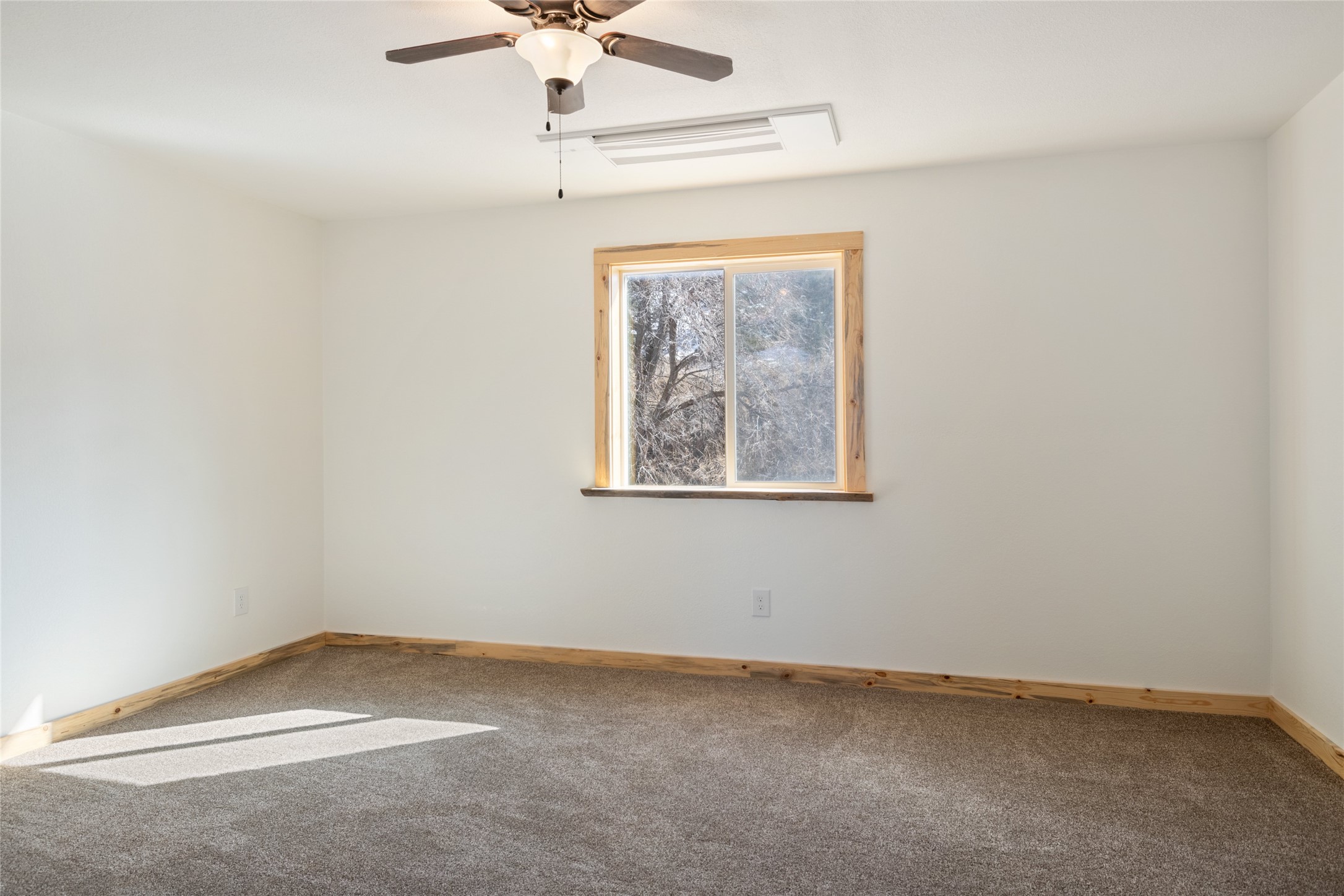 1008 Hillside Court Property Photo 35