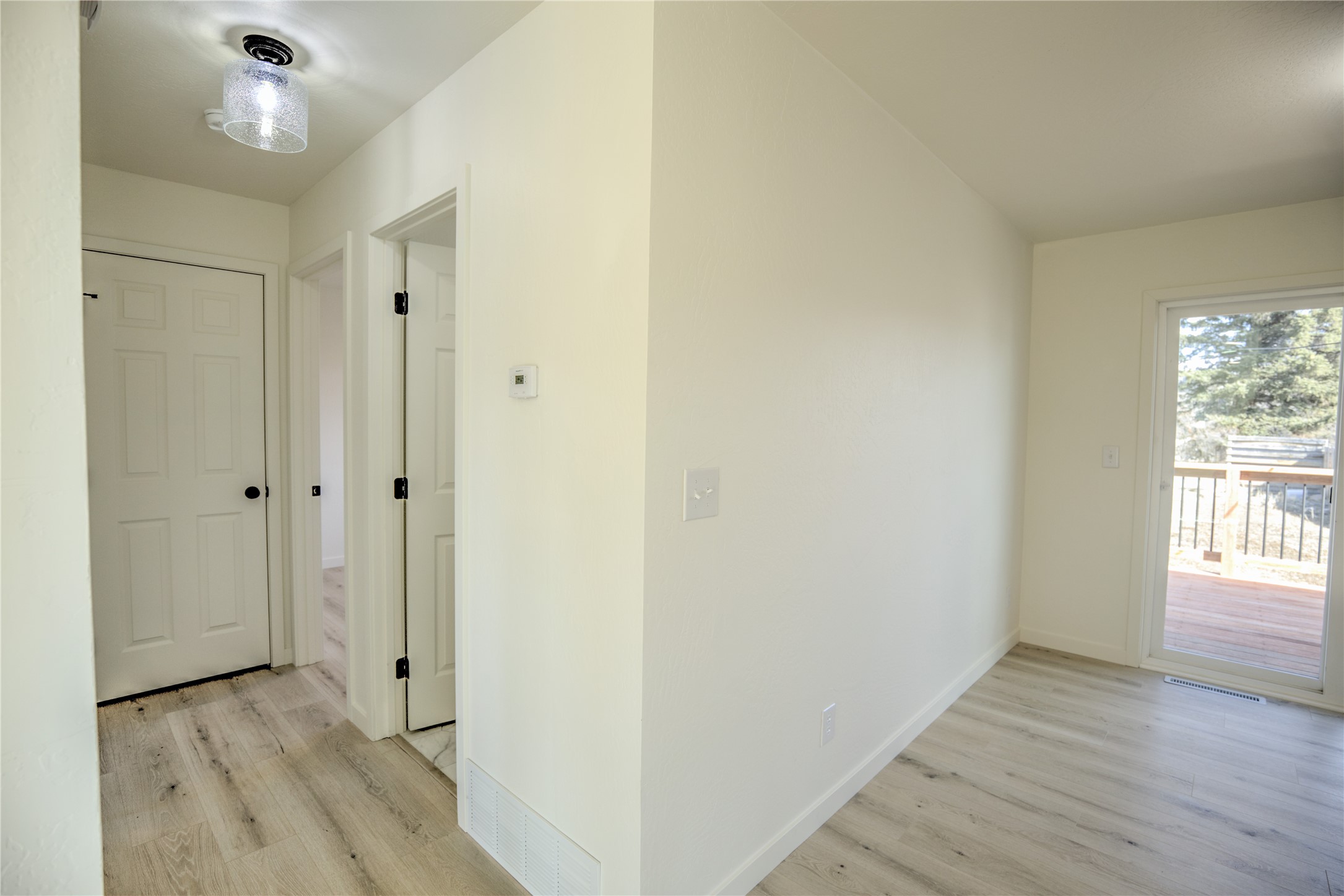 305 W 4th Avenue Property Photo 22