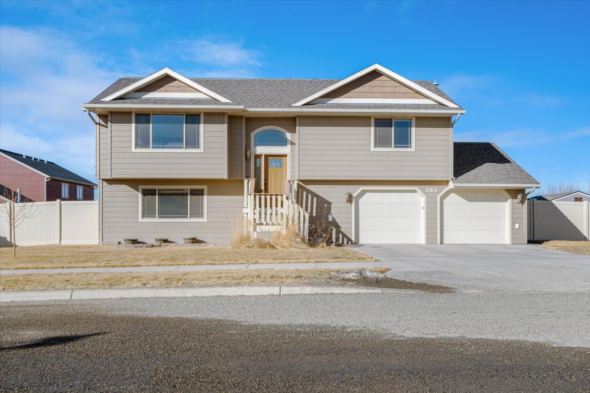 262 Westwind Way Property Photo 1