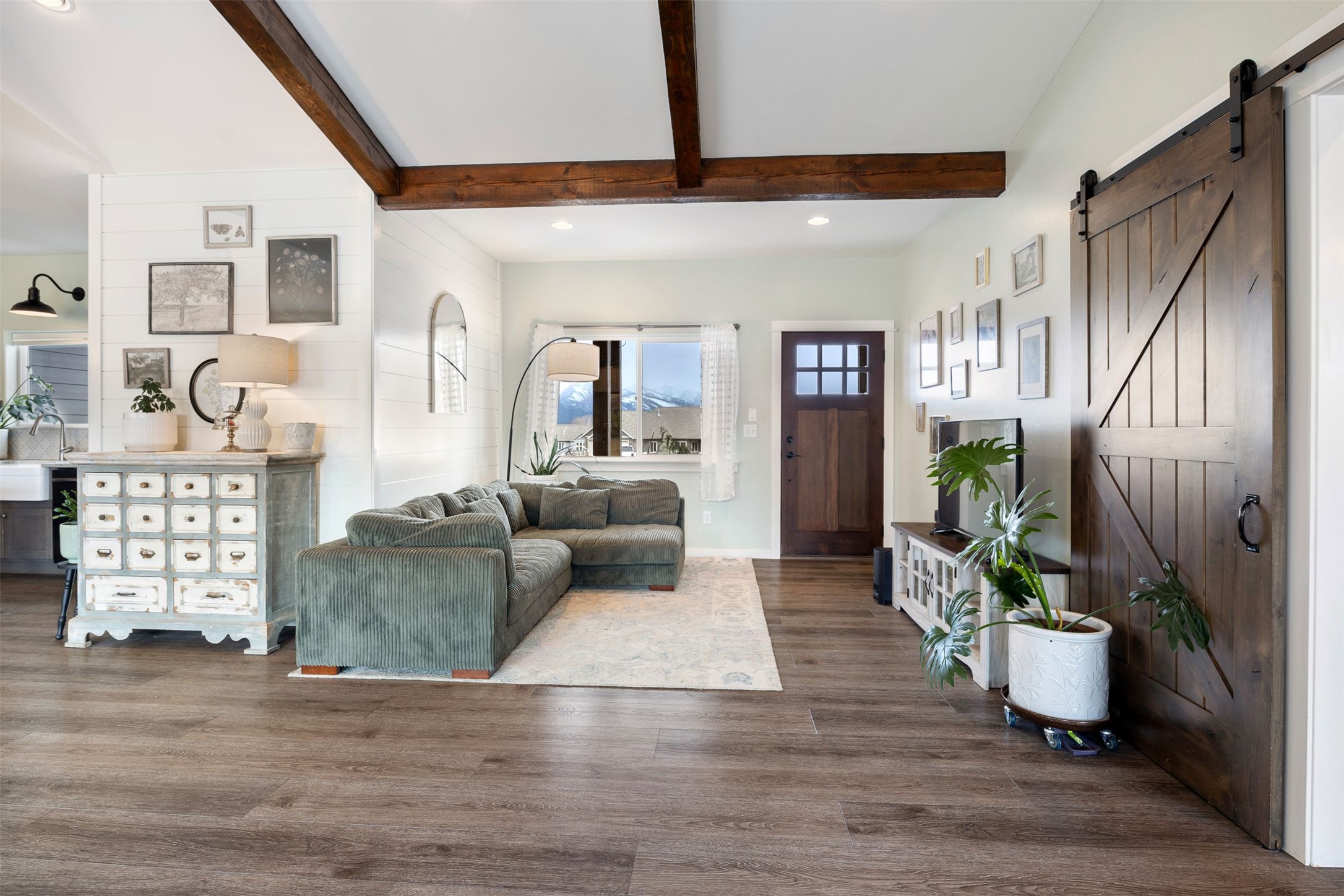 1030 Talons Court Property Photo 4