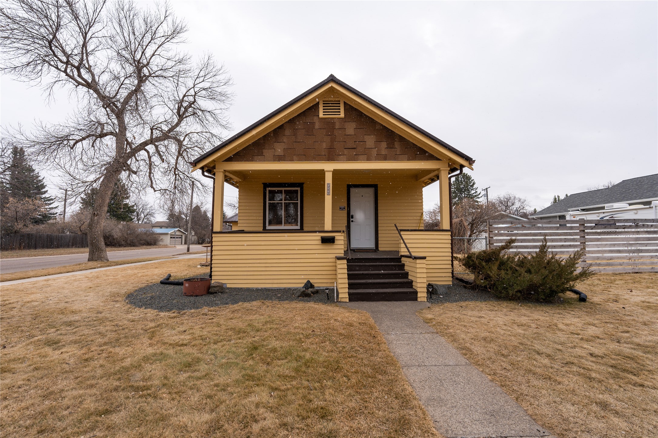 2526 3rd Avenue S Property Photo