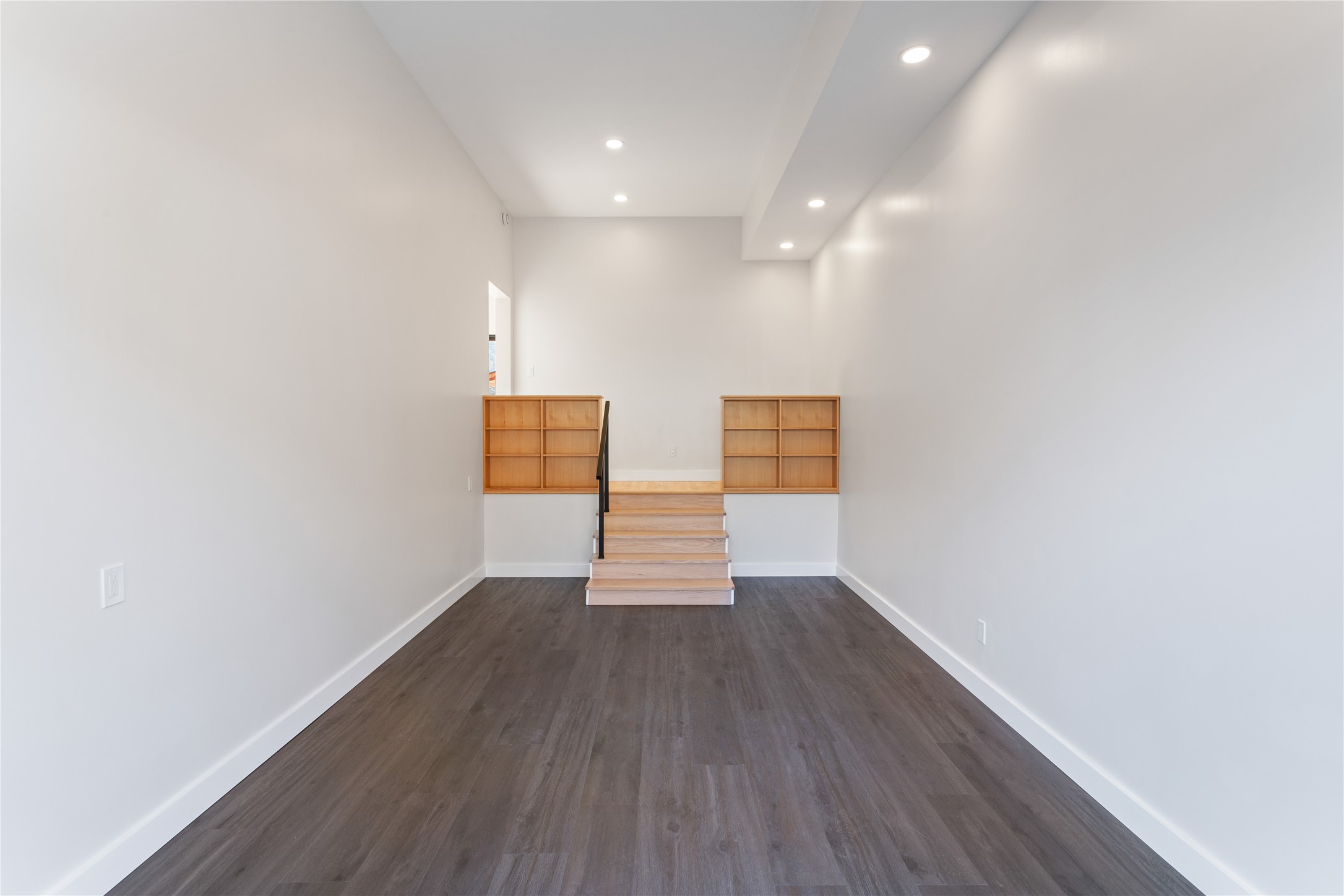 547 Speedway Avenue Property Photo 22